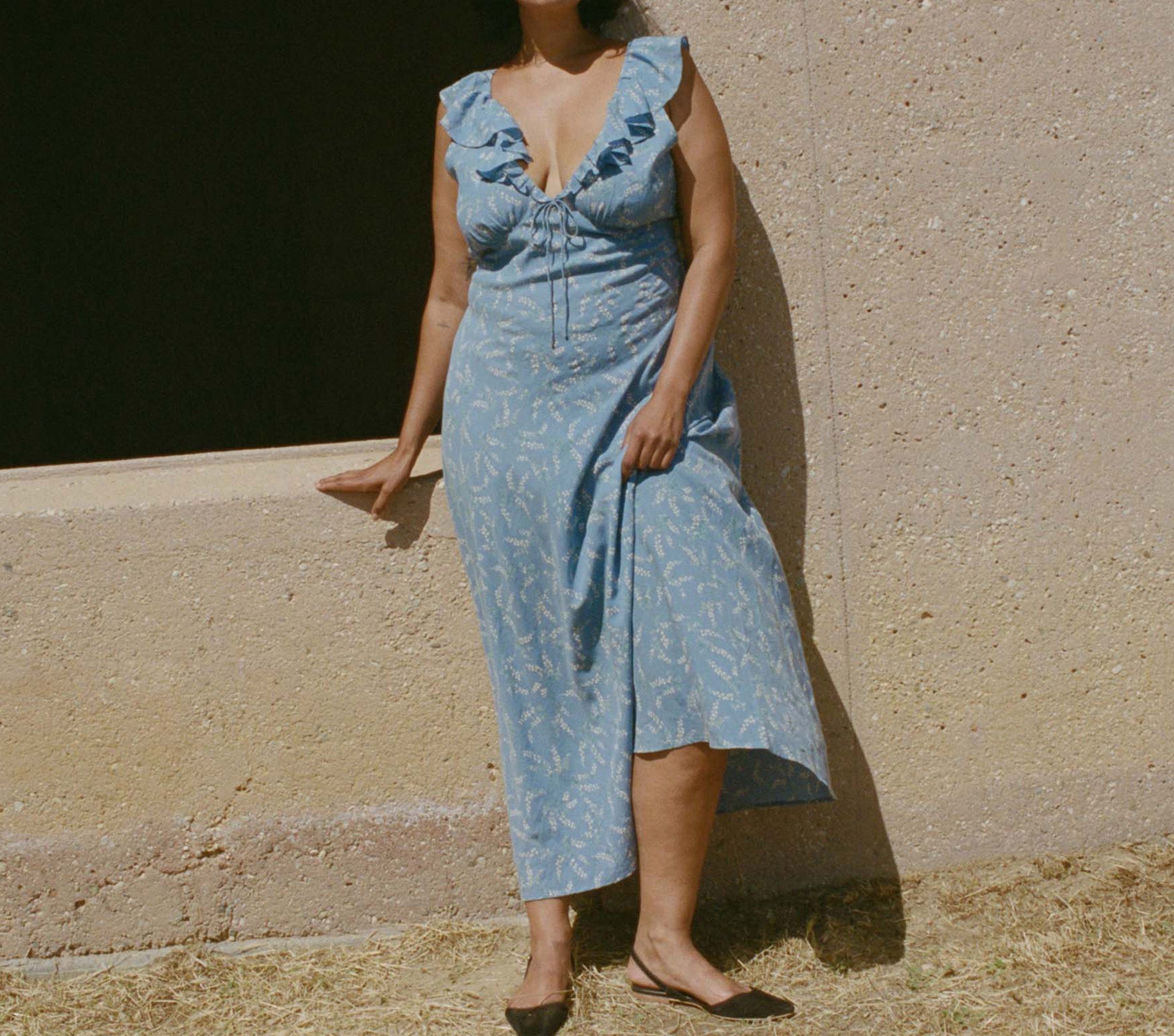HMD -- LULANI DRESS -- LAPIS BLUEBELL BALLAD