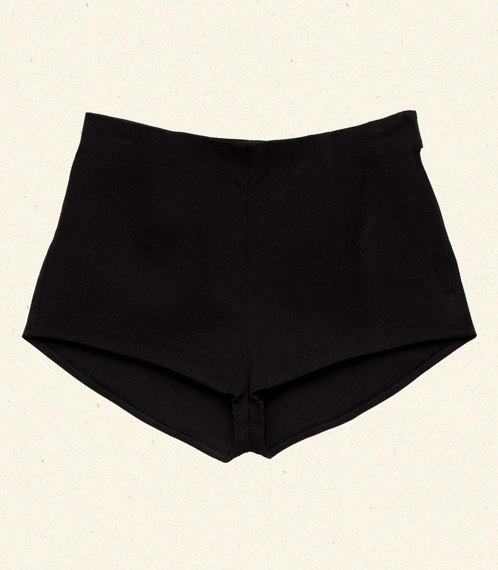 HMD -- LULA SHORT -- BLACK