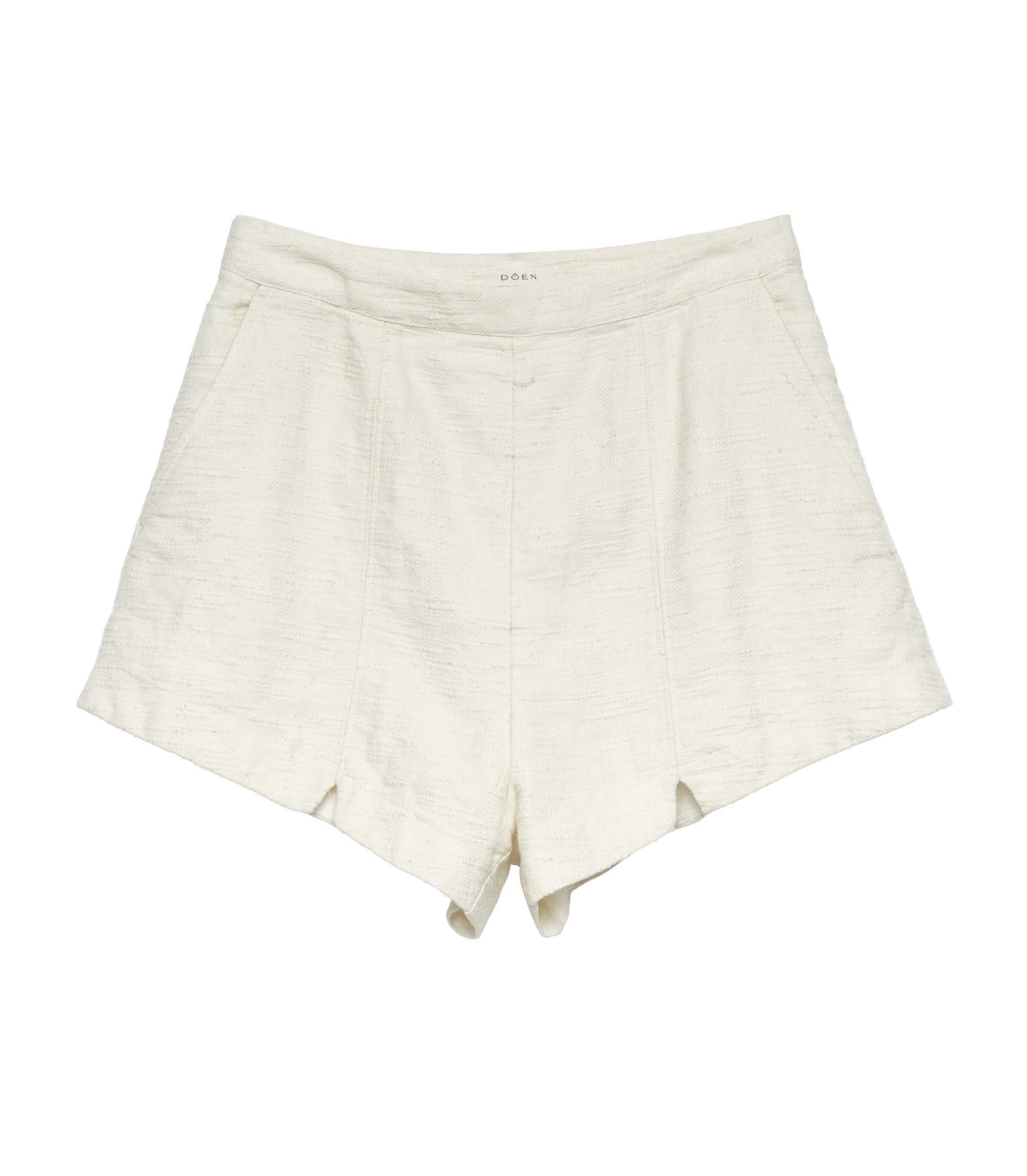 HMD -- MAVEN SHORT -- SWEET ALMOND