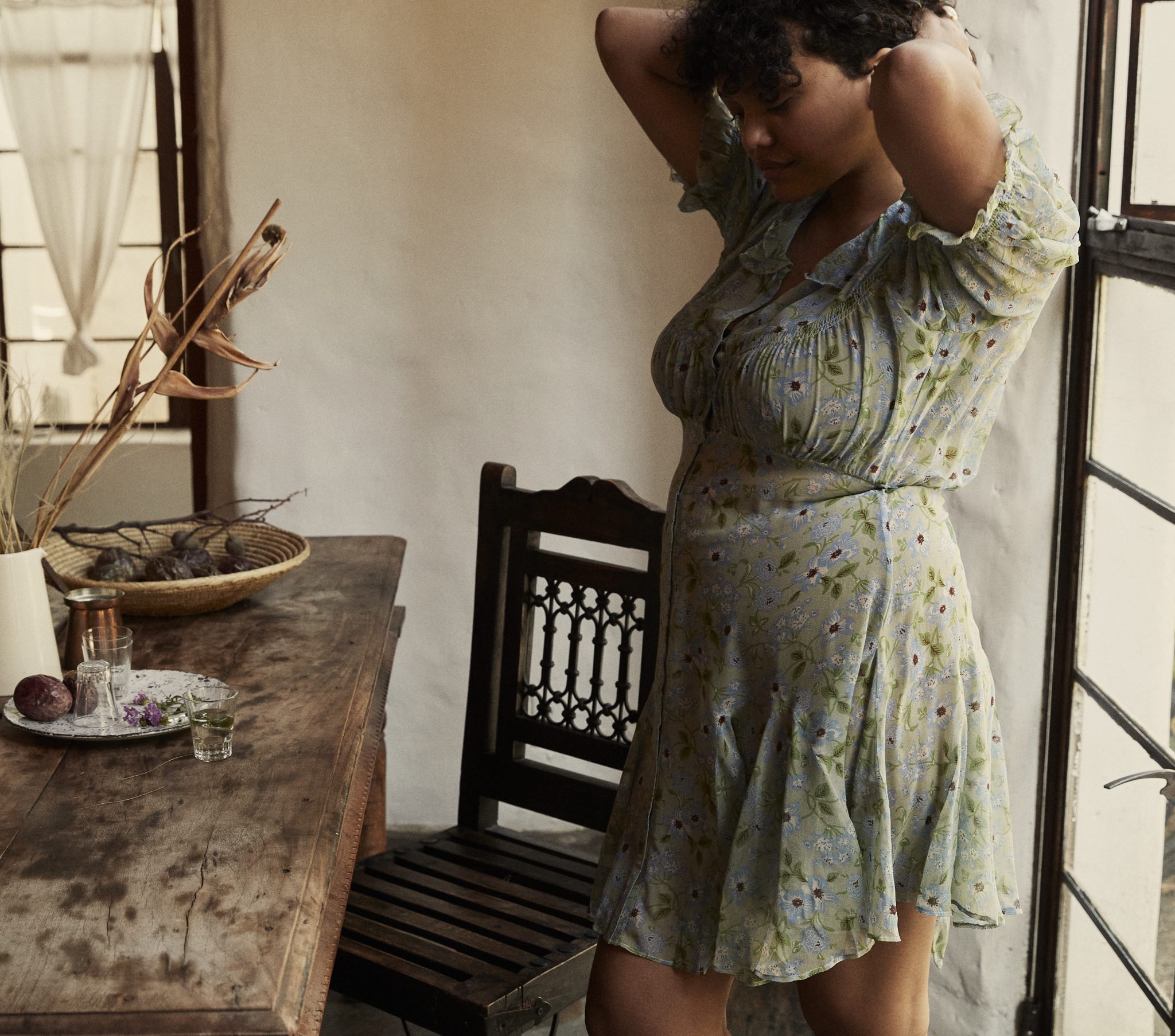 HMD -- MIRA DRESS -- GREEN STRAWBERRY MOON FLORAL