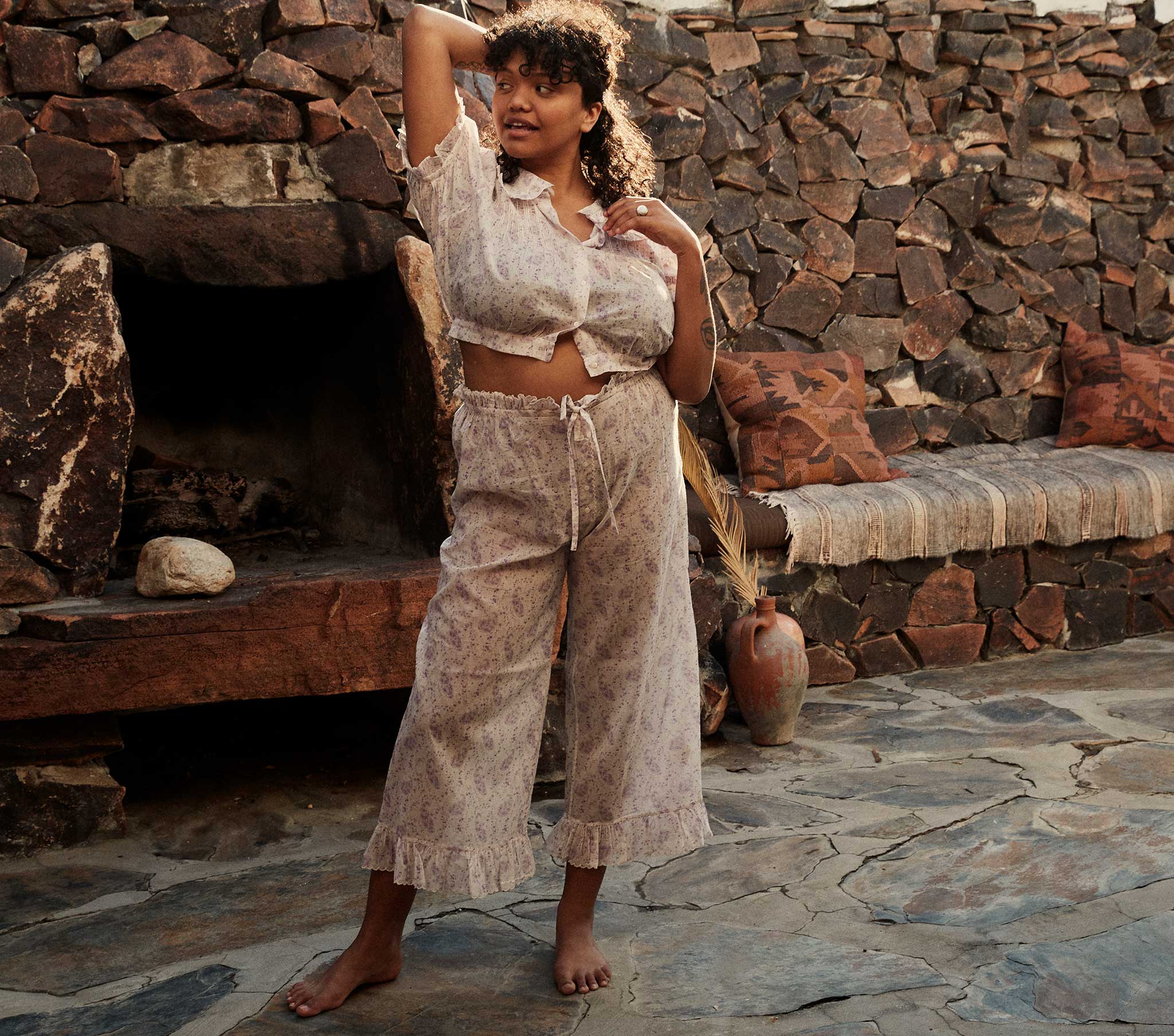 HMD -- NENA TOP -- CHATEAU FLEUR PAISLEY