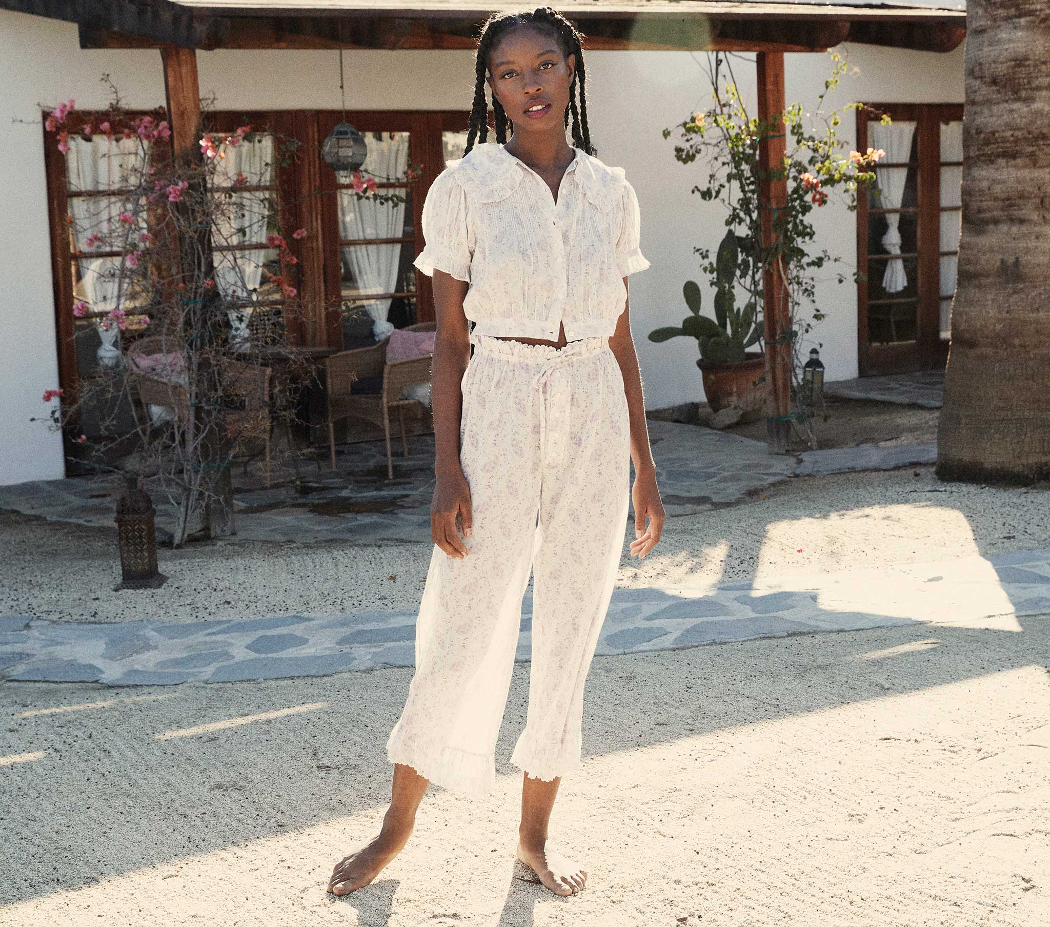 HMD -- NENA TOP -- CHATEAU FLEUR PAISLEY