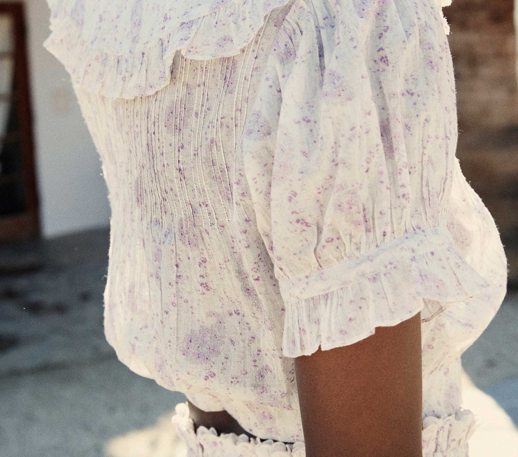 HMD -- NENA TOP -- CHATEAU FLEUR PAISLEY