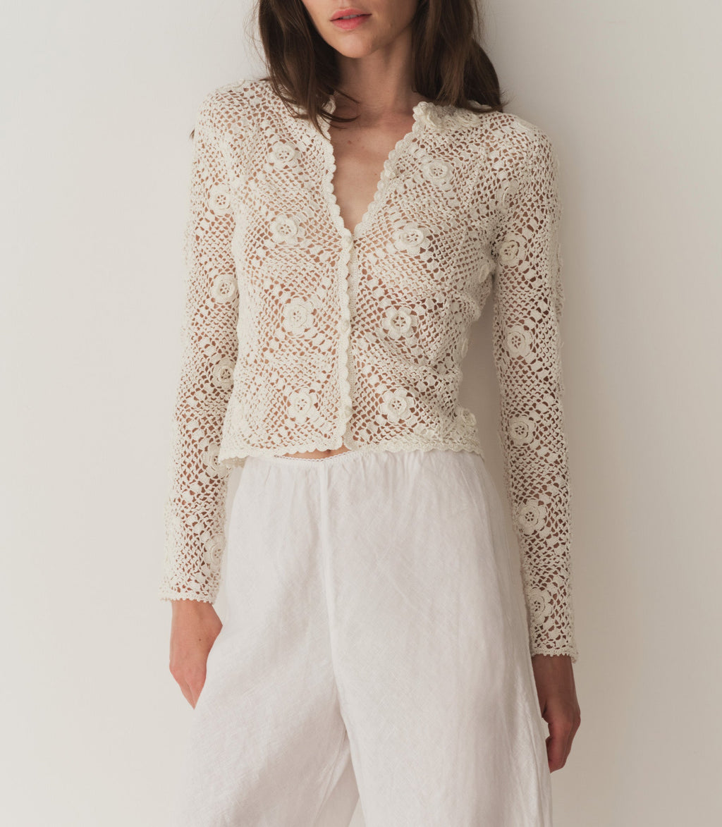 HMD -- OTTOLINE CARDIGAN -- PEARL