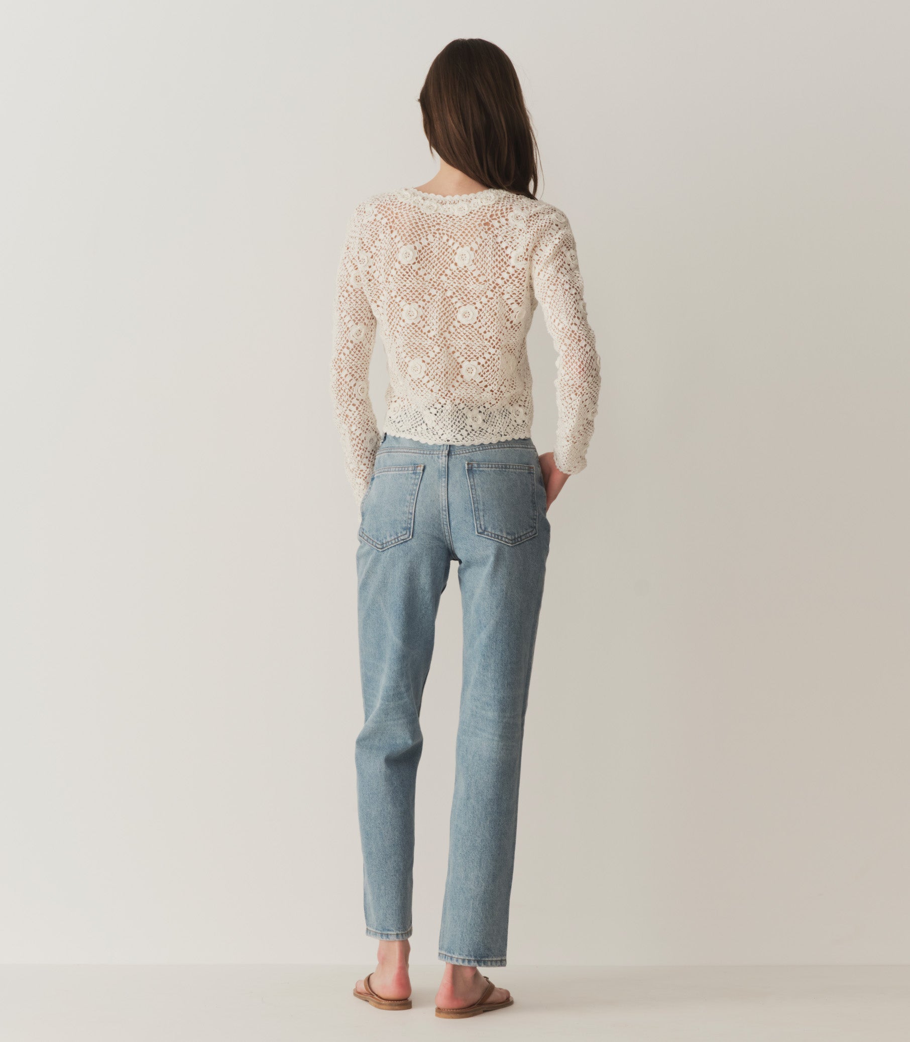 HMD -- OTTOLINE CARDIGAN -- PEARL