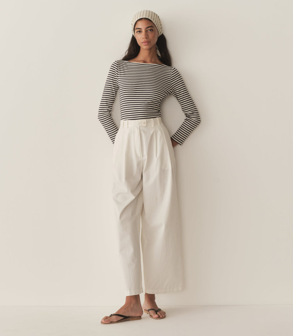 HMD -- PAULETTE TEE -- NAVY NANTUCKET STRIPE