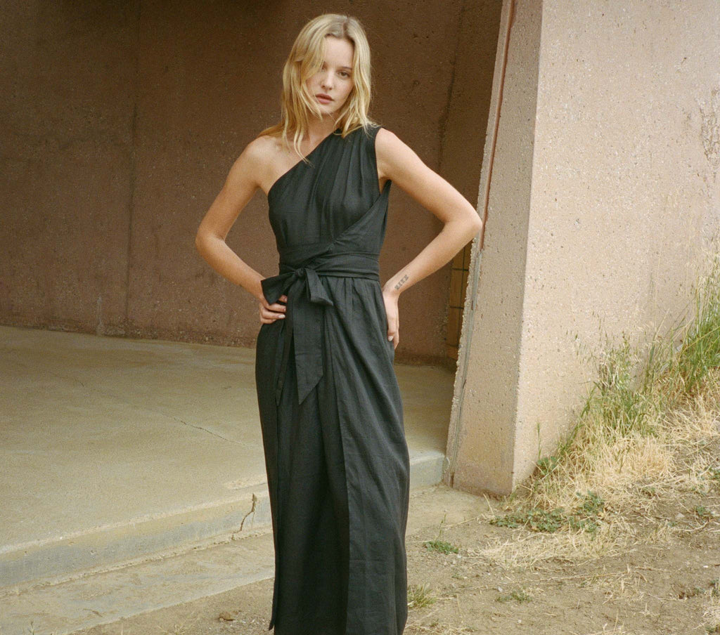 HMD -- PHOENIX DRESS -- BLACK