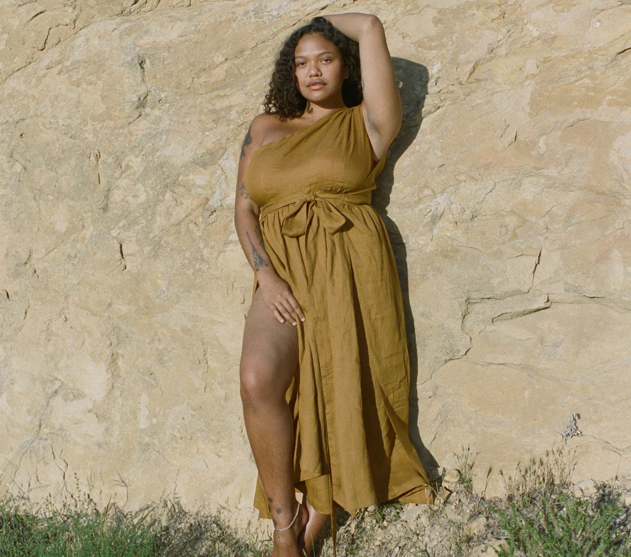 HMD -- PHOENIX DRESS -- FOXTAIL