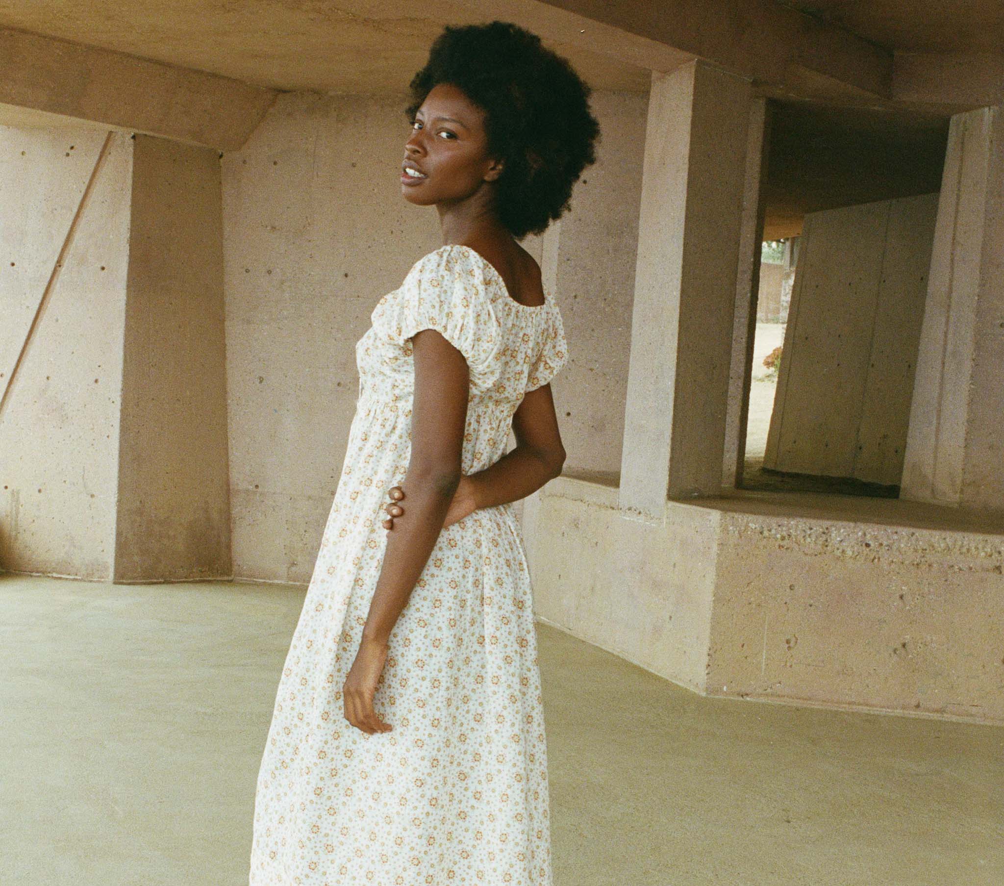 HMD -- PIAZZA DRESS -- ALABASTER COUNTRYSIDE CALICO