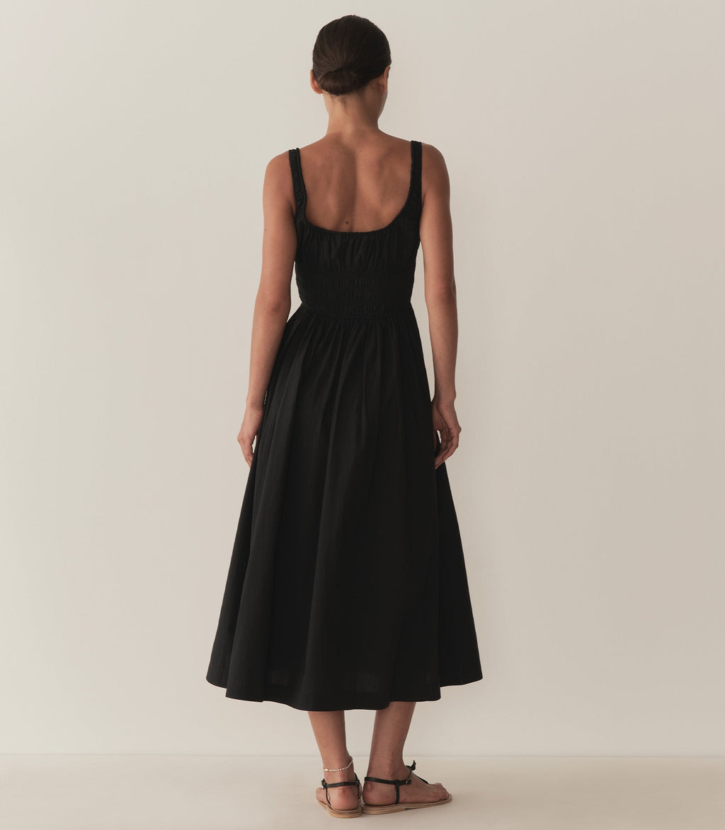 HMD -- QUILLA DRESS -- BLACK