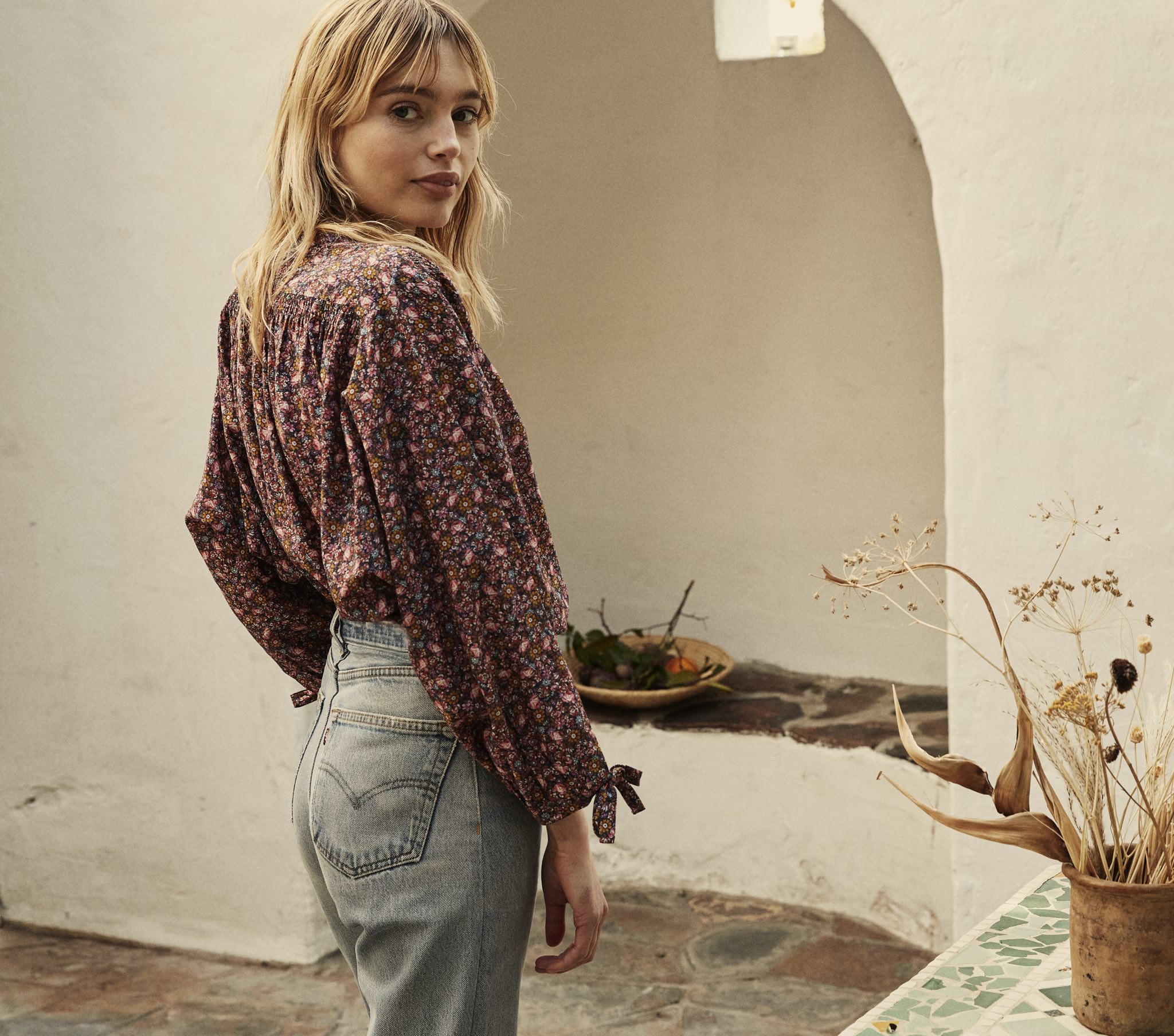 HMD -- O'KEEFFE TOP -- BLUE LAUREL CANYON ROSE