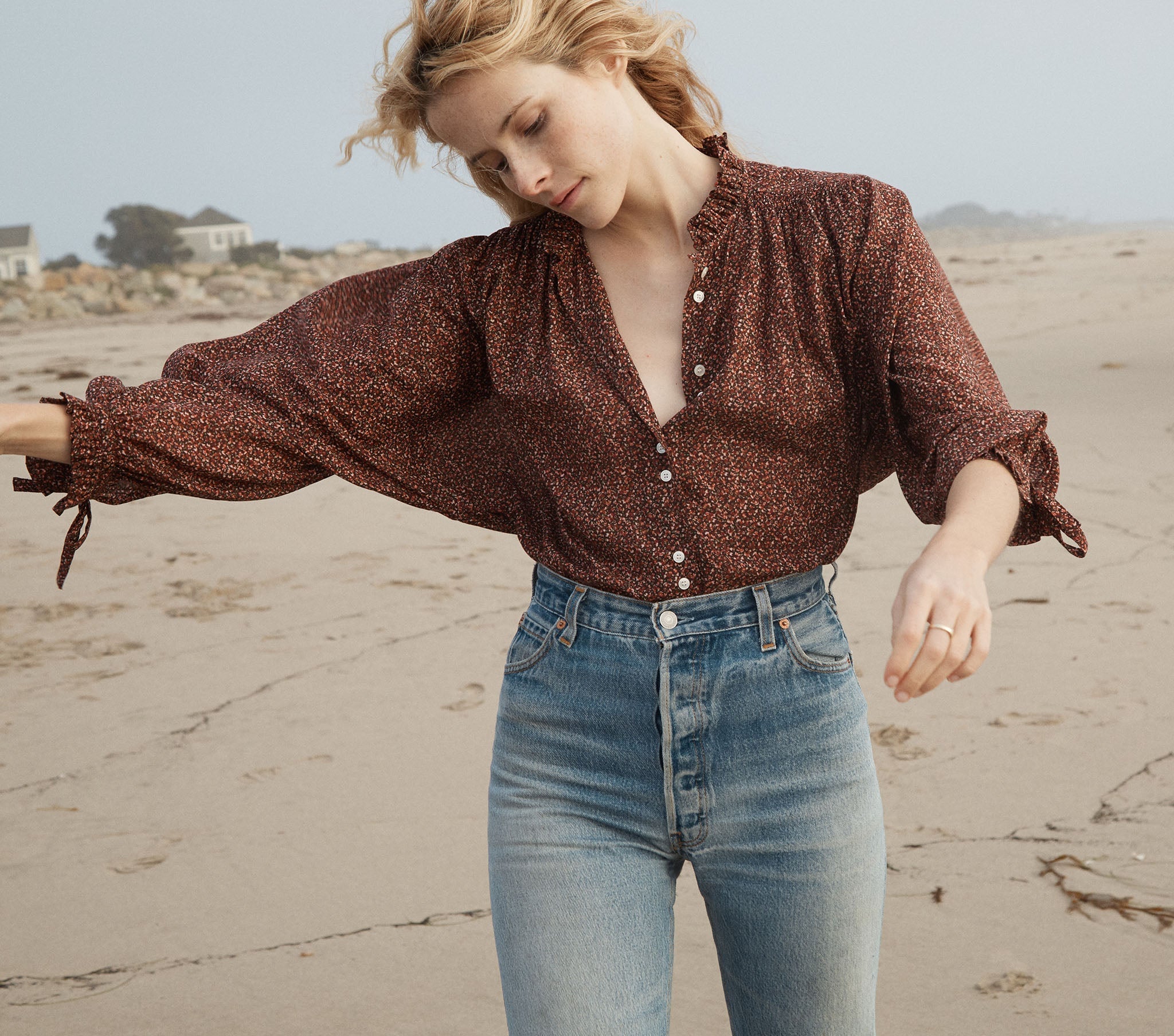 HMD -- ROSE TOP -- RUST DITZY FLORAL