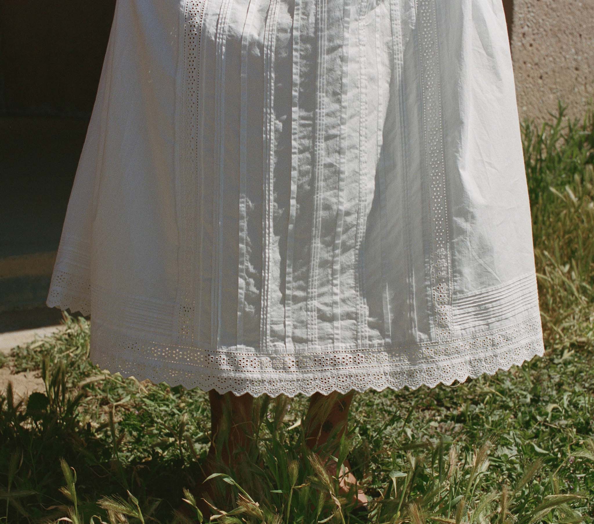 HMD -- SABINA SKIRT -- POWDER