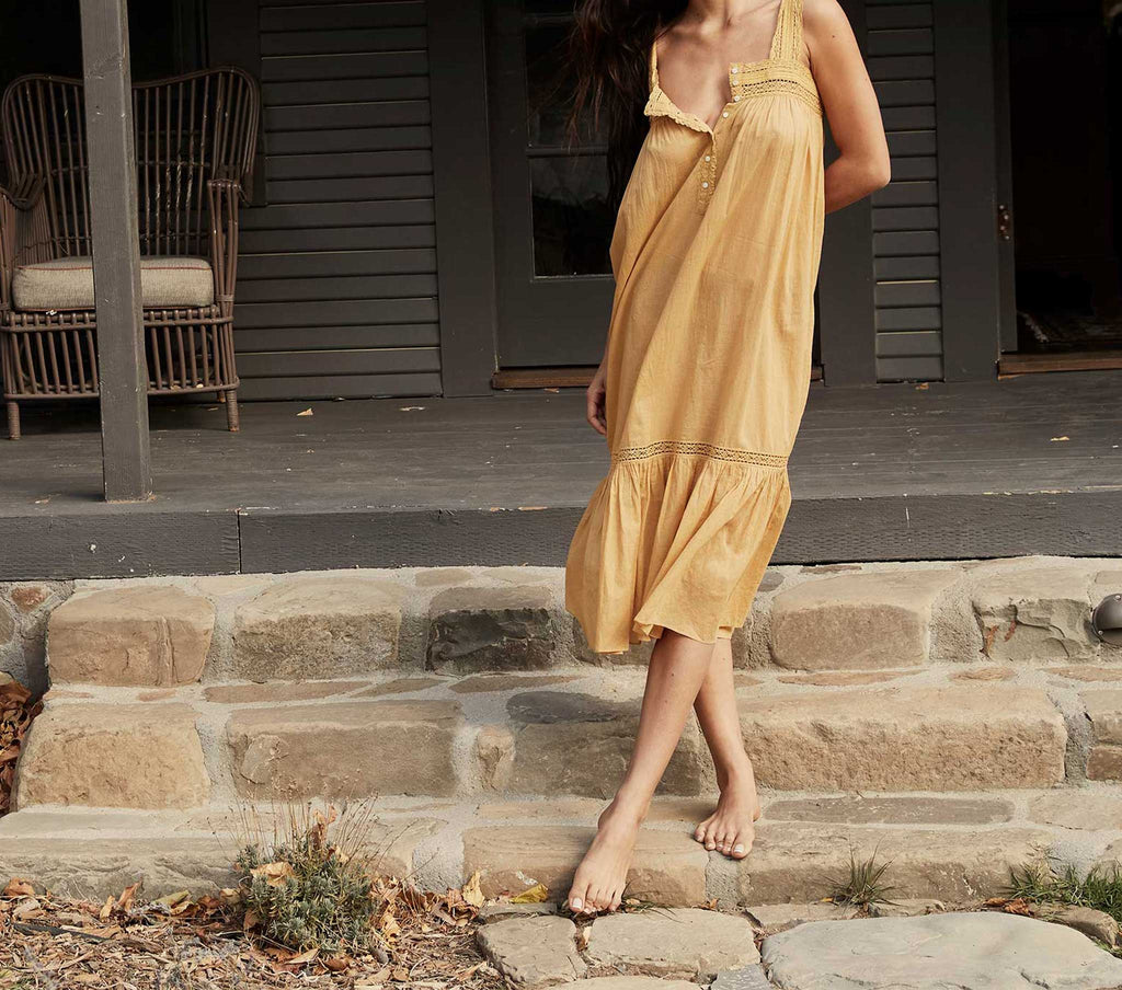HMD -- SEVILLE NIGHTGOWN -- WHEAT