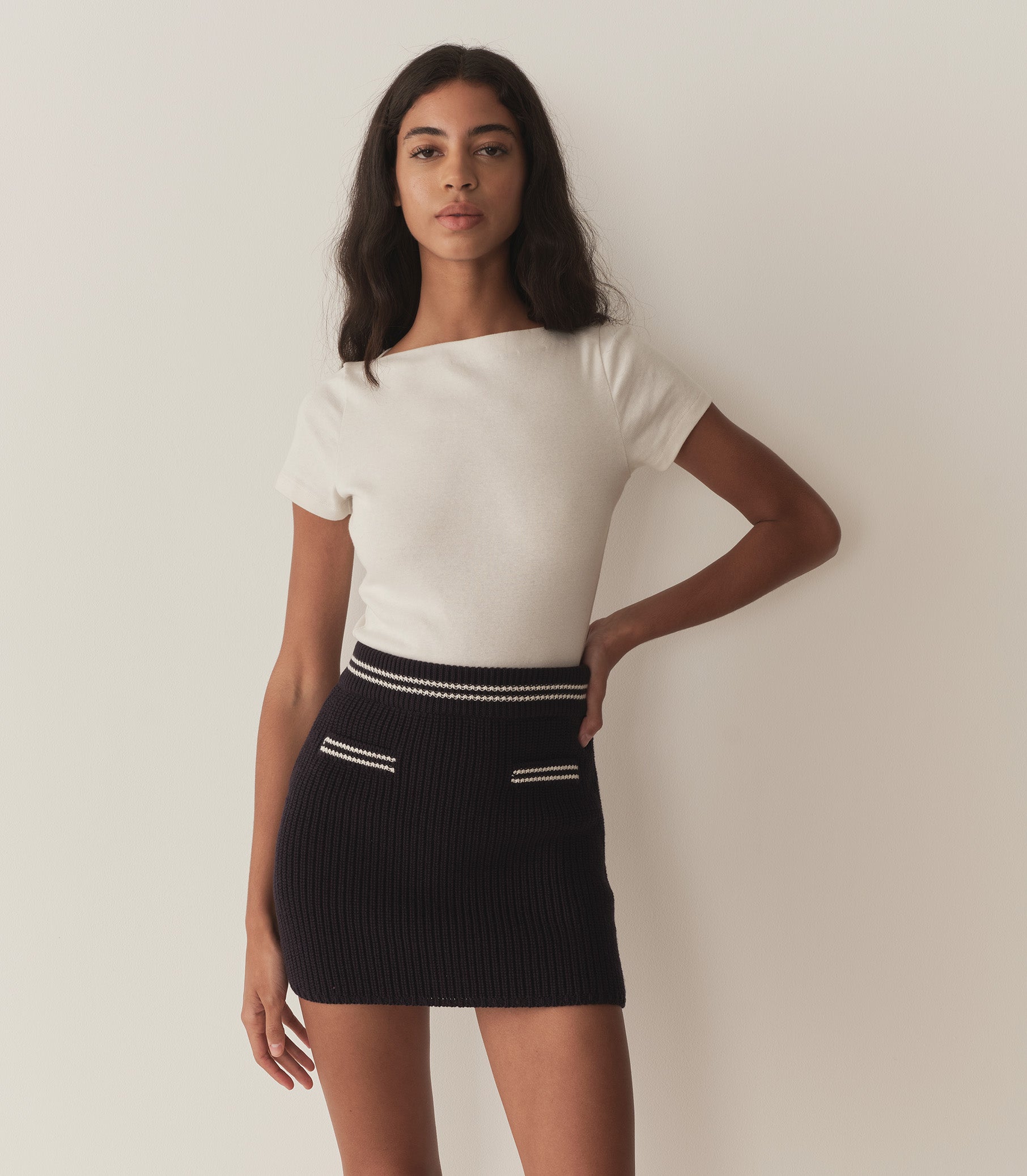 HMD -- SEYMOUR SKIRT -- DEEP NAVY
