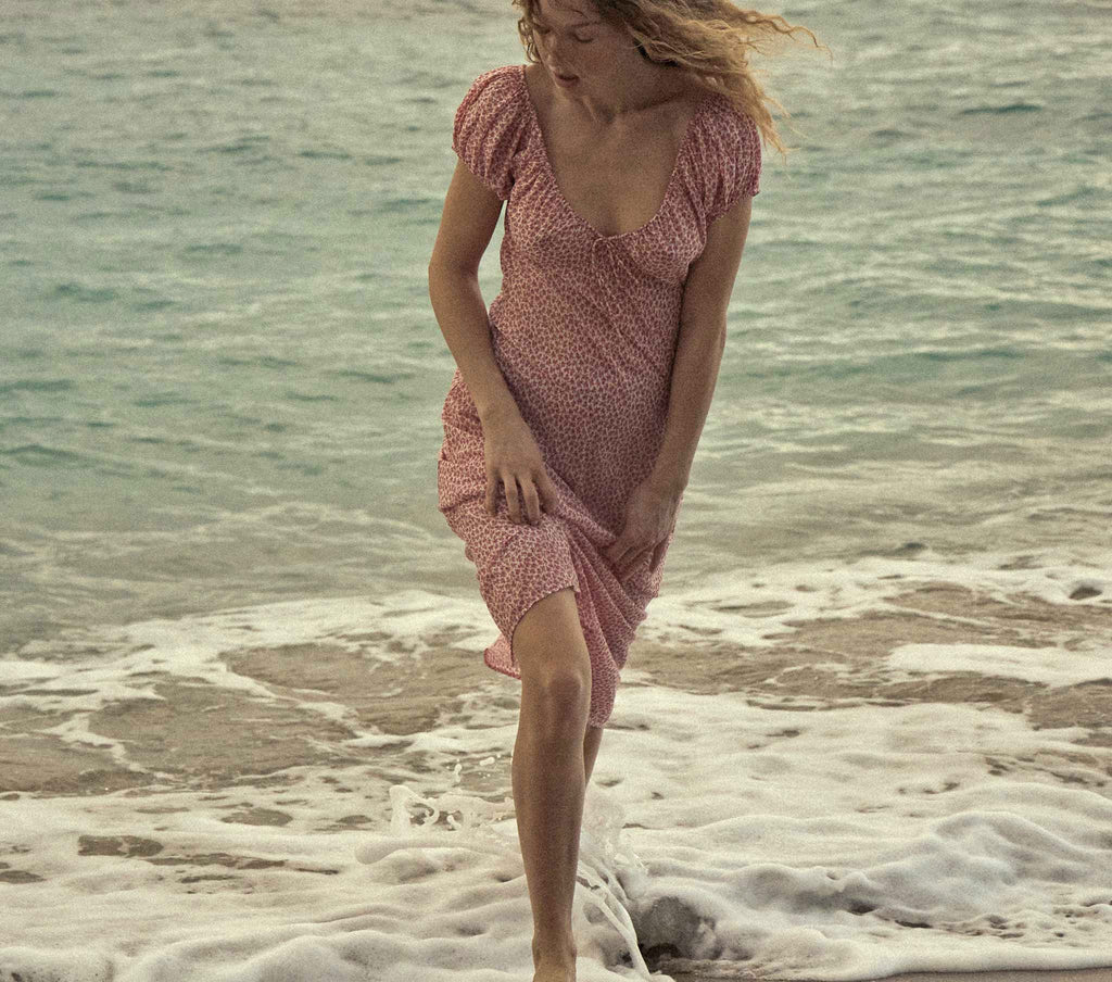 HMD -- SOFIA DRESS -- COSMOS HILLSIDE BLOOM