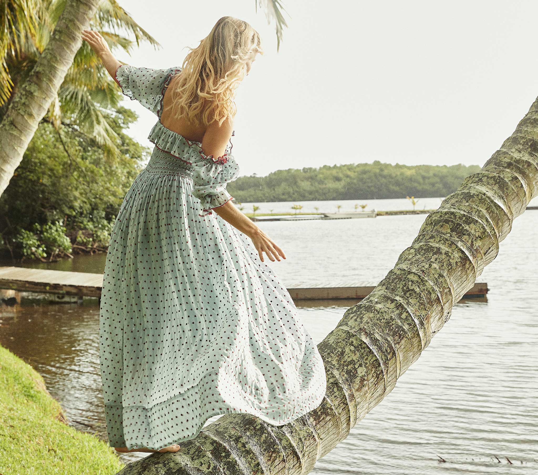 HMD -- SOL DRESS -- AZURE SWISS DOT