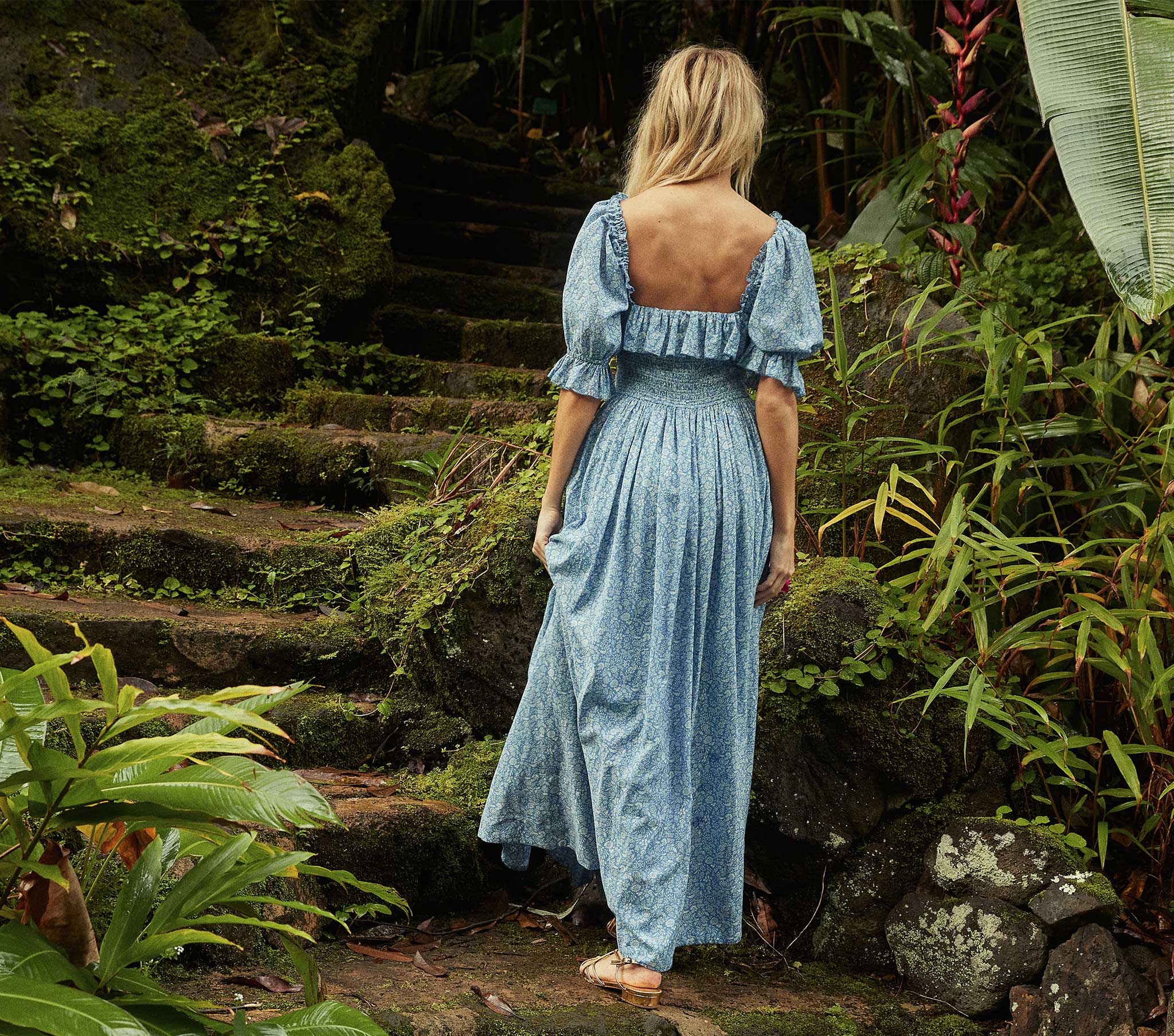 HMD -- SOL DRESS -- BLUE GARDEN BLOOM
