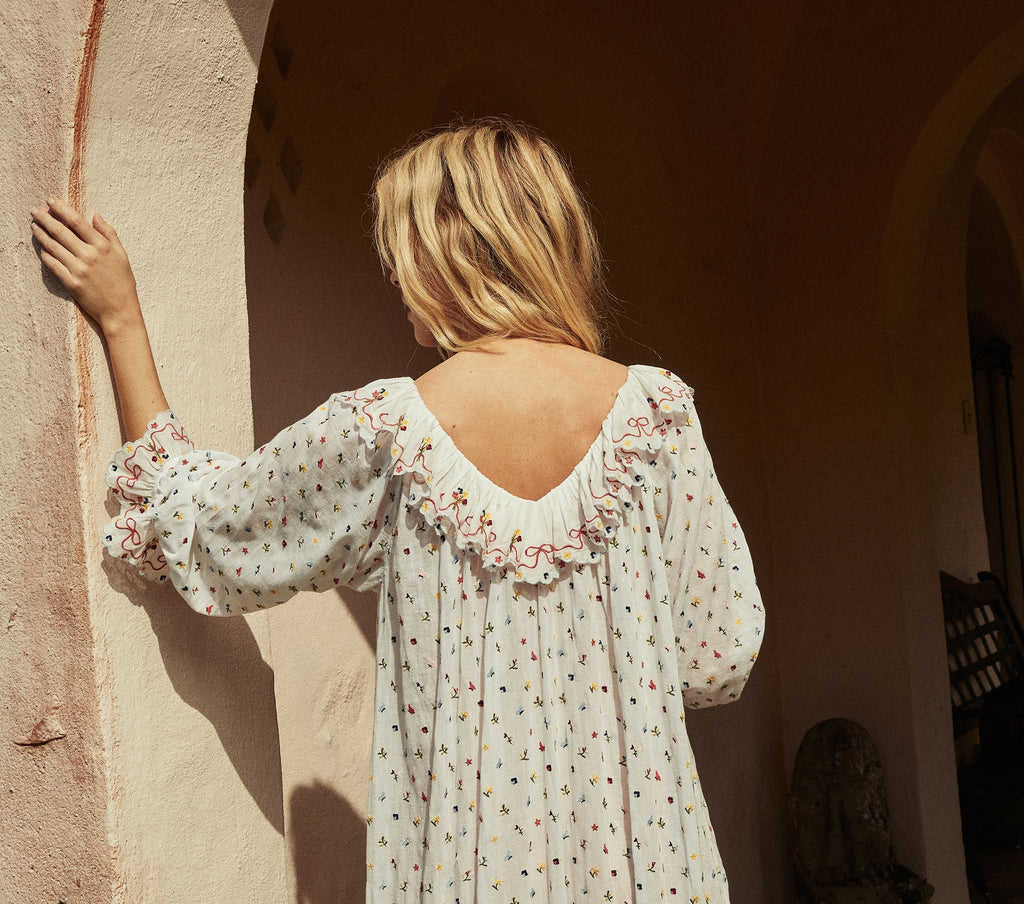 HMD -- SOLARIS NIGHTGOWN -- CREAM WILDFLOWER EMBROIDERY
