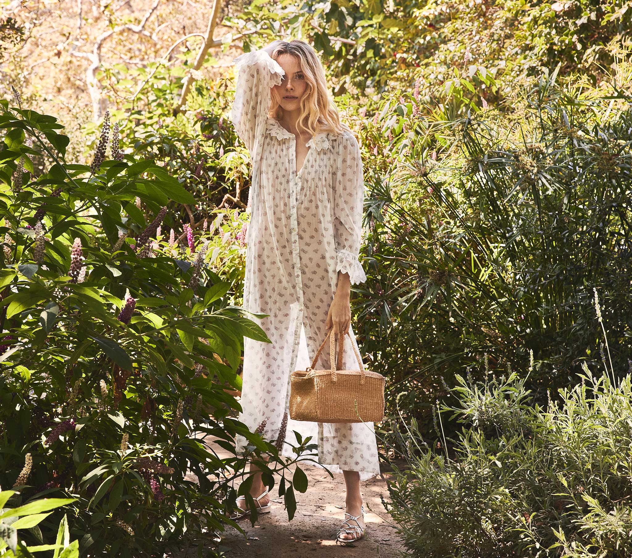 HMD -- HELENA DRESS -- COQUILLE MEDALLION