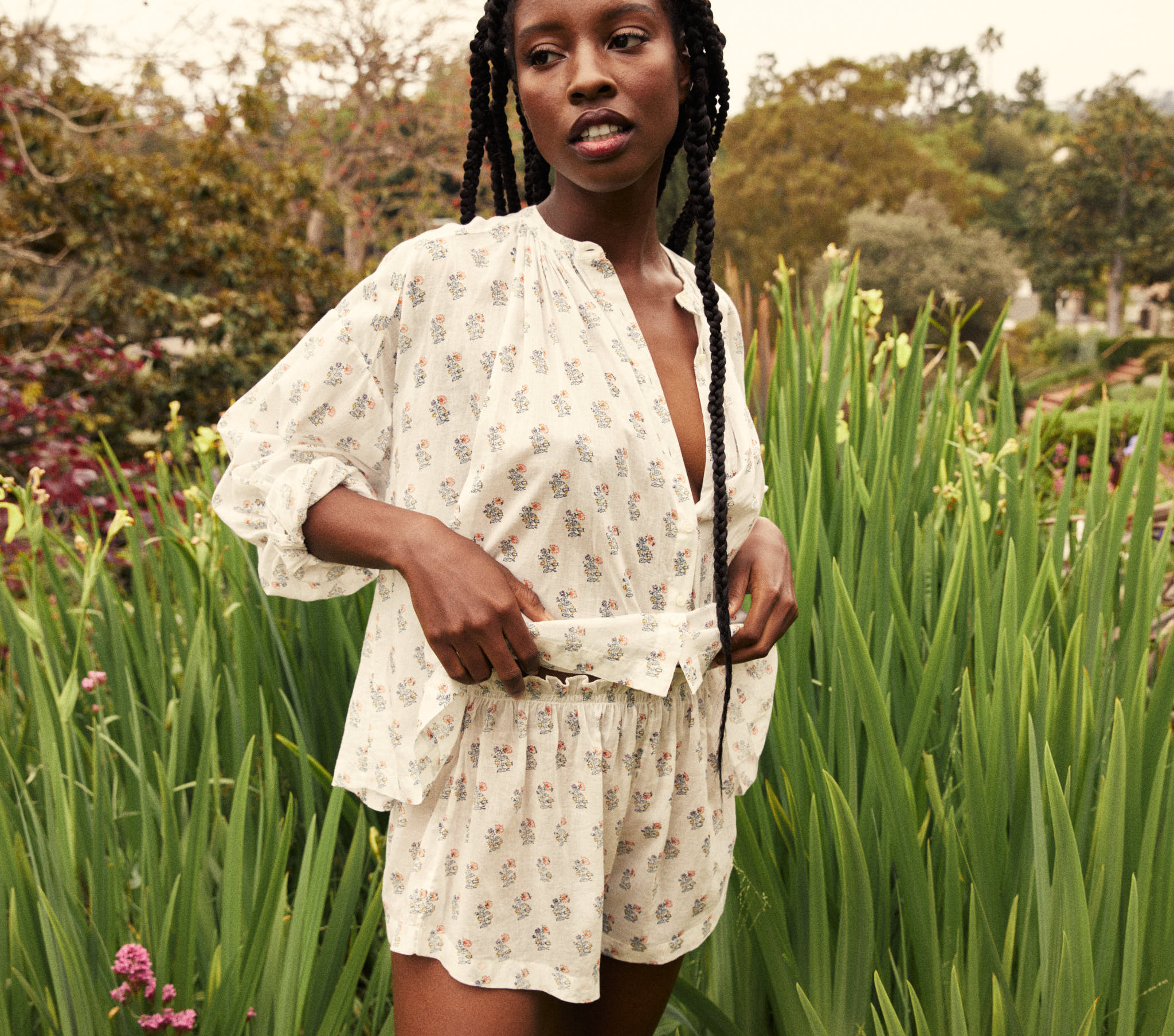 HMD -- THE JANE BLOUSE -- RED DAHLIA BLOCK PRINT