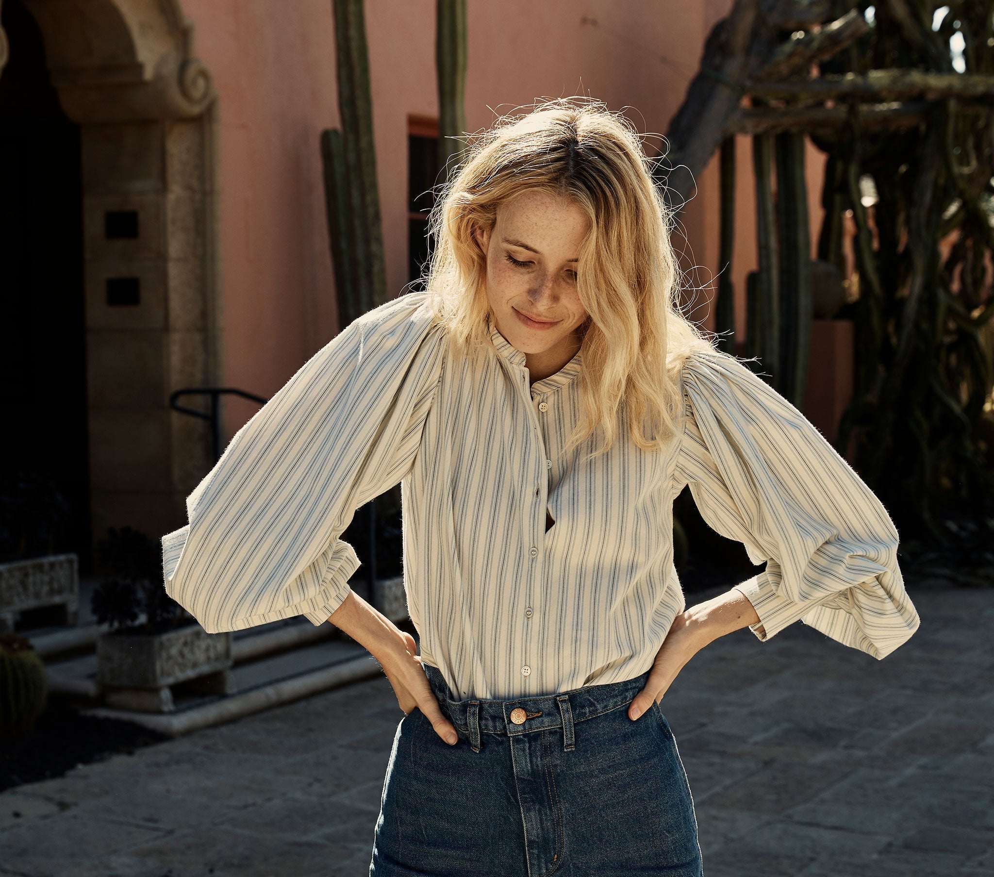 HMD -- SCARLET TOP -- STRIPED CHAMBRAY