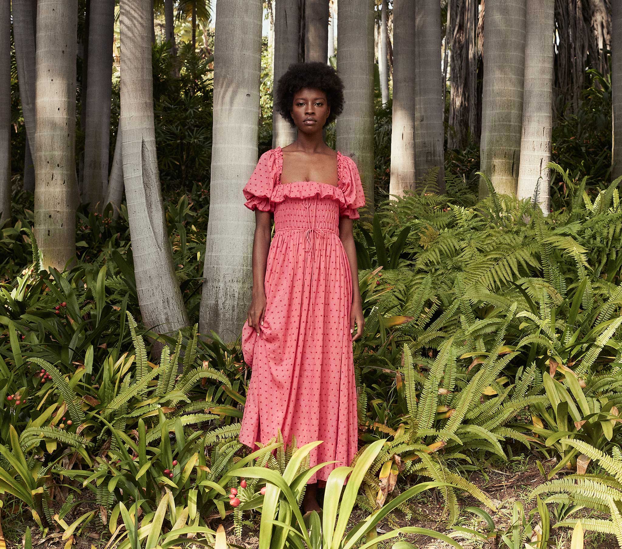 HMD -- SOL DRESS -- TEA ROSE SWISS DOT
