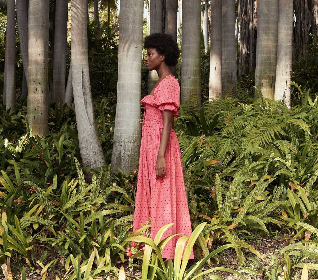 HMD -- SOL DRESS -- TEA ROSE SWISS DOT