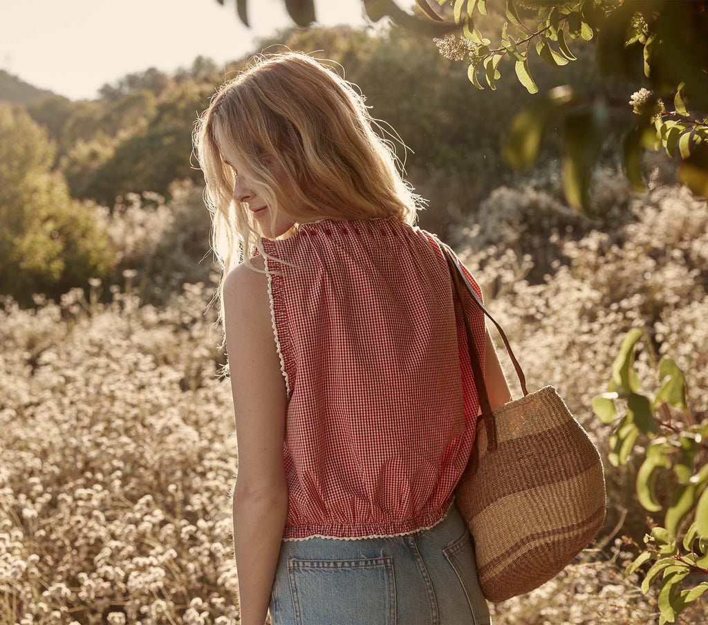 HMD -- TRAVELER TOP -- CERISE PARIS GINGHAM