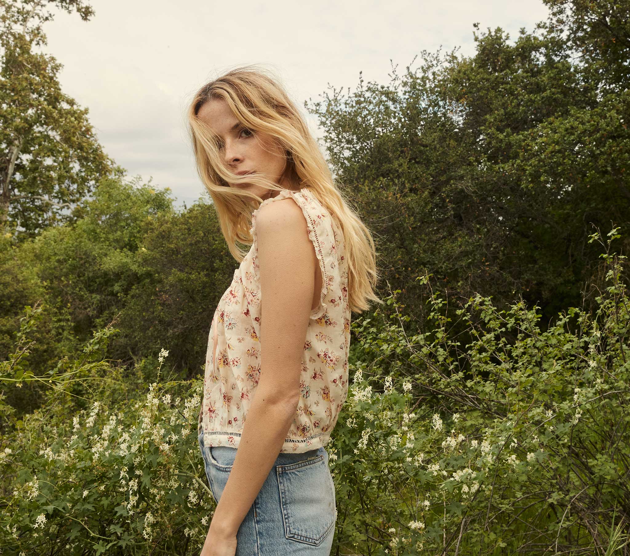HMD -- TRAVELER TOP -- TUILERIES BLOOMS