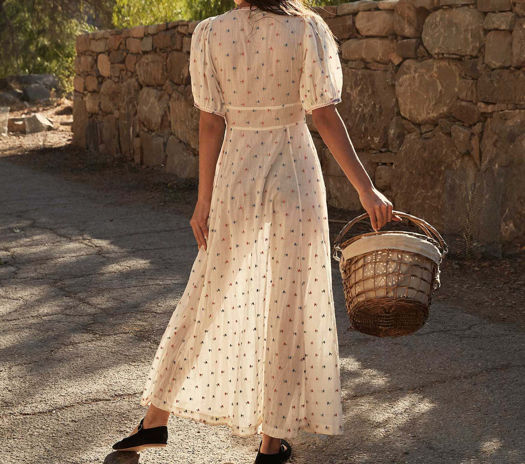HMD -- TETRA DRESS -- CREAM CARNATION EMBROIDERY