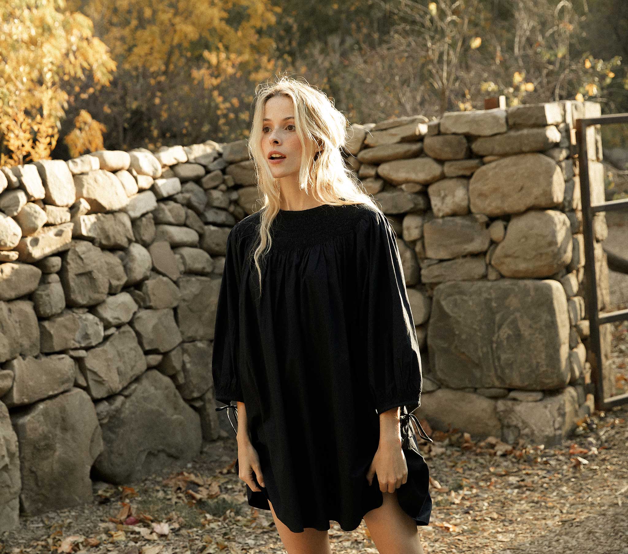 HMD -- THEDA DRESS -- BLACK