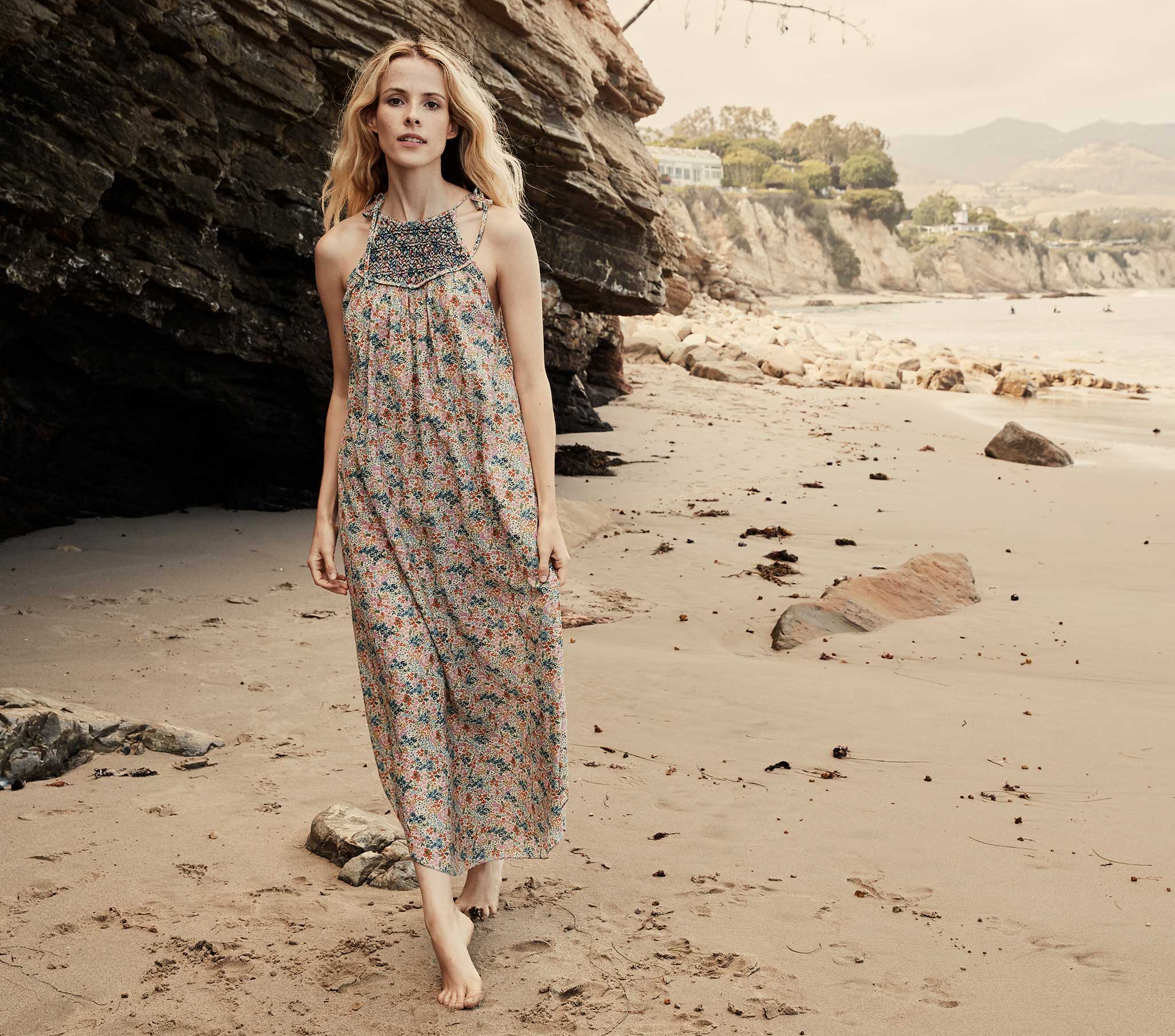 HMD -- THOREAU DRESS -- CREAM LADY BIRD FLORAL