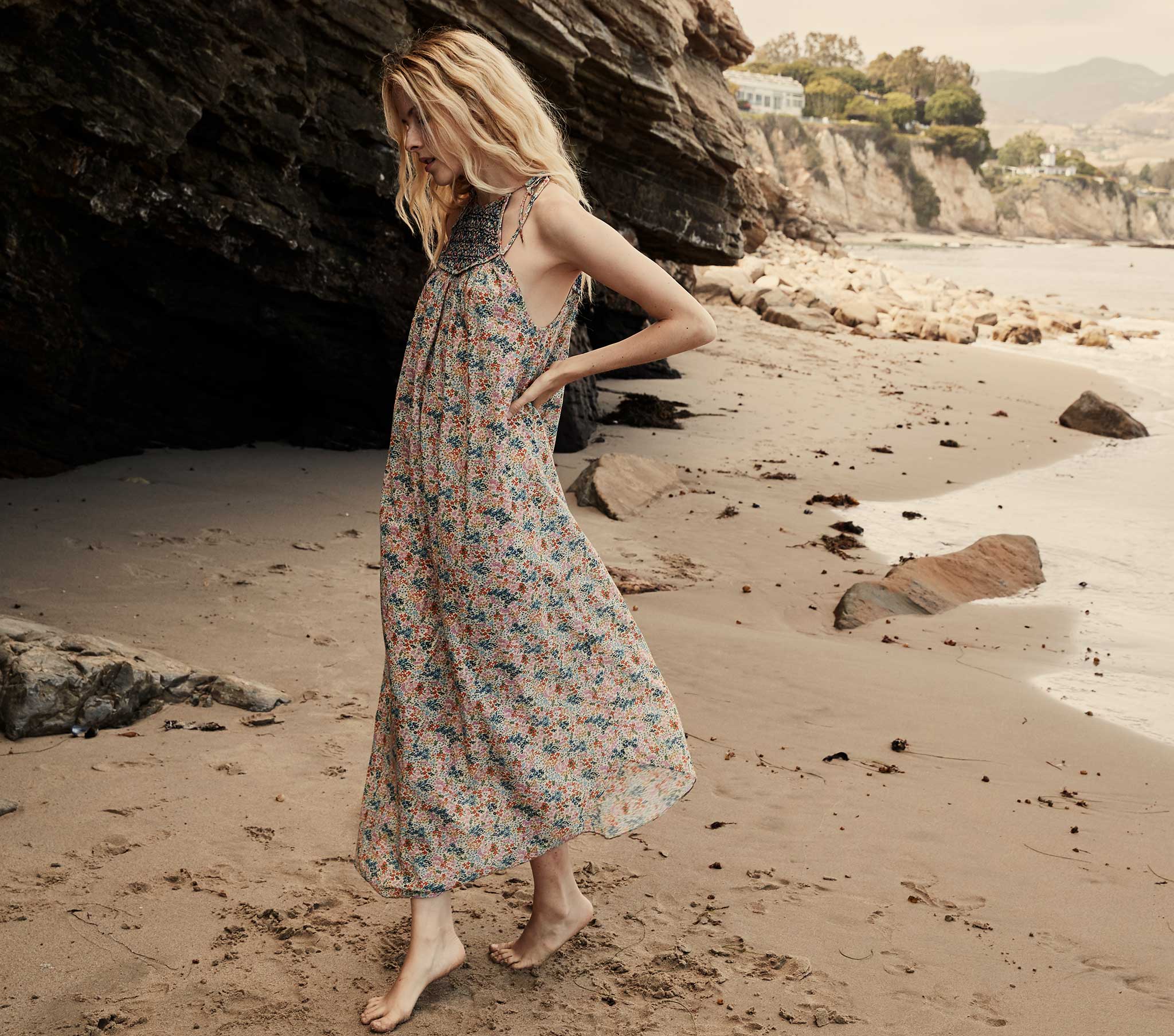 HMD -- THOREAU DRESS -- CREAM LADY BIRD FLORAL