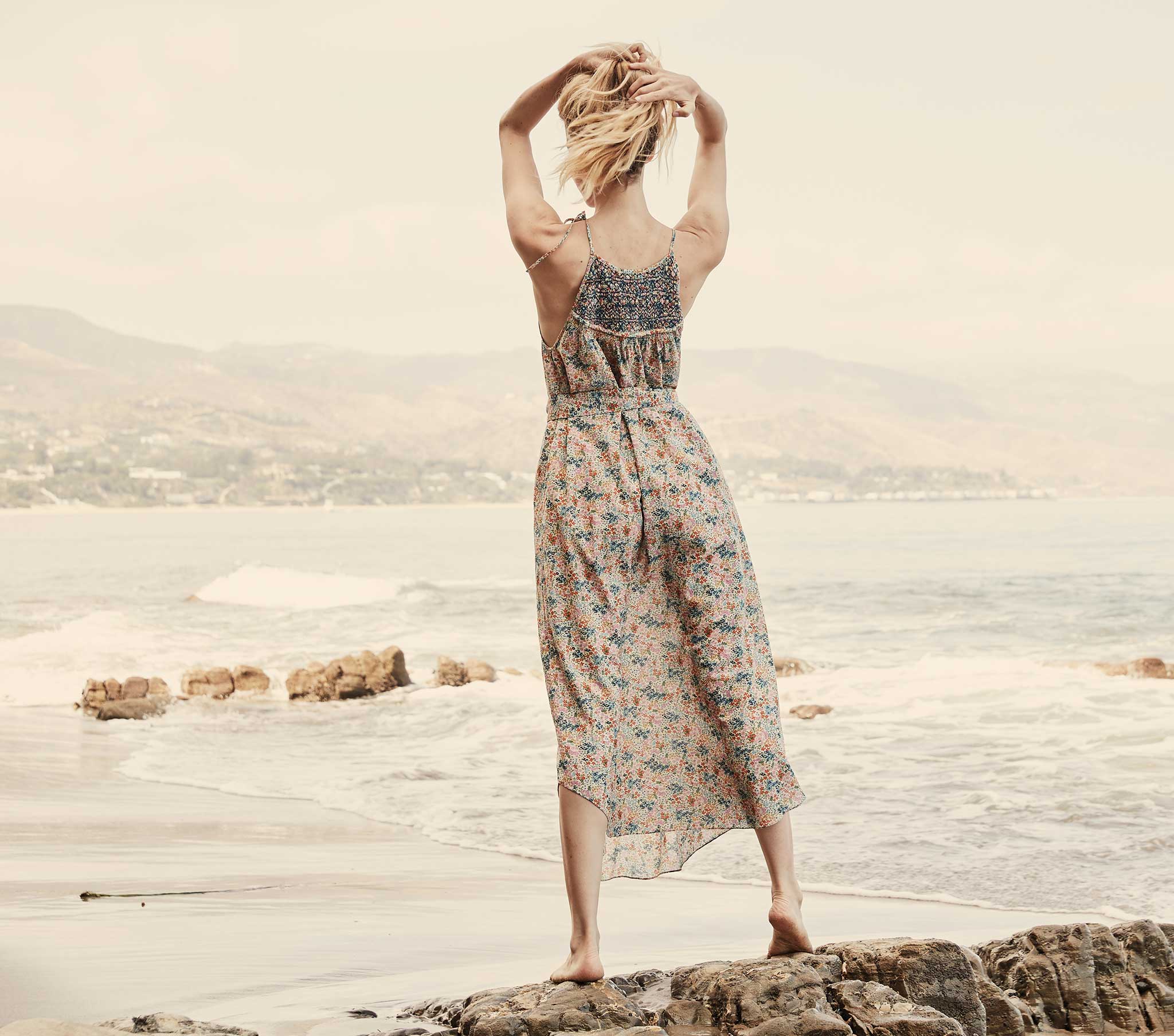 HMD -- THOREAU DRESS -- CREAM LADY BIRD FLORAL
