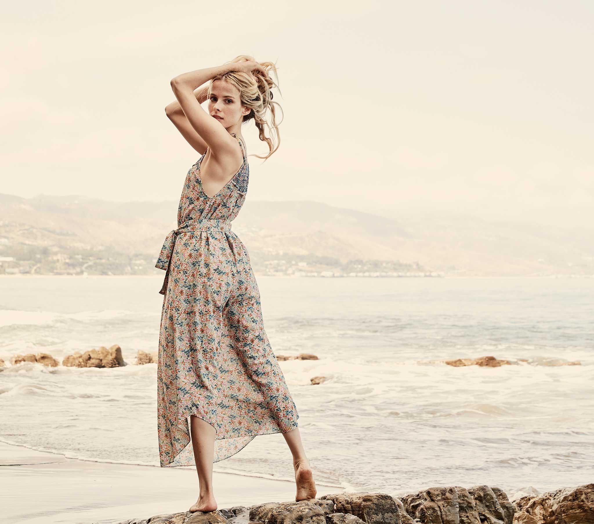 HMD -- THOREAU DRESS -- CREAM LADY BIRD FLORAL