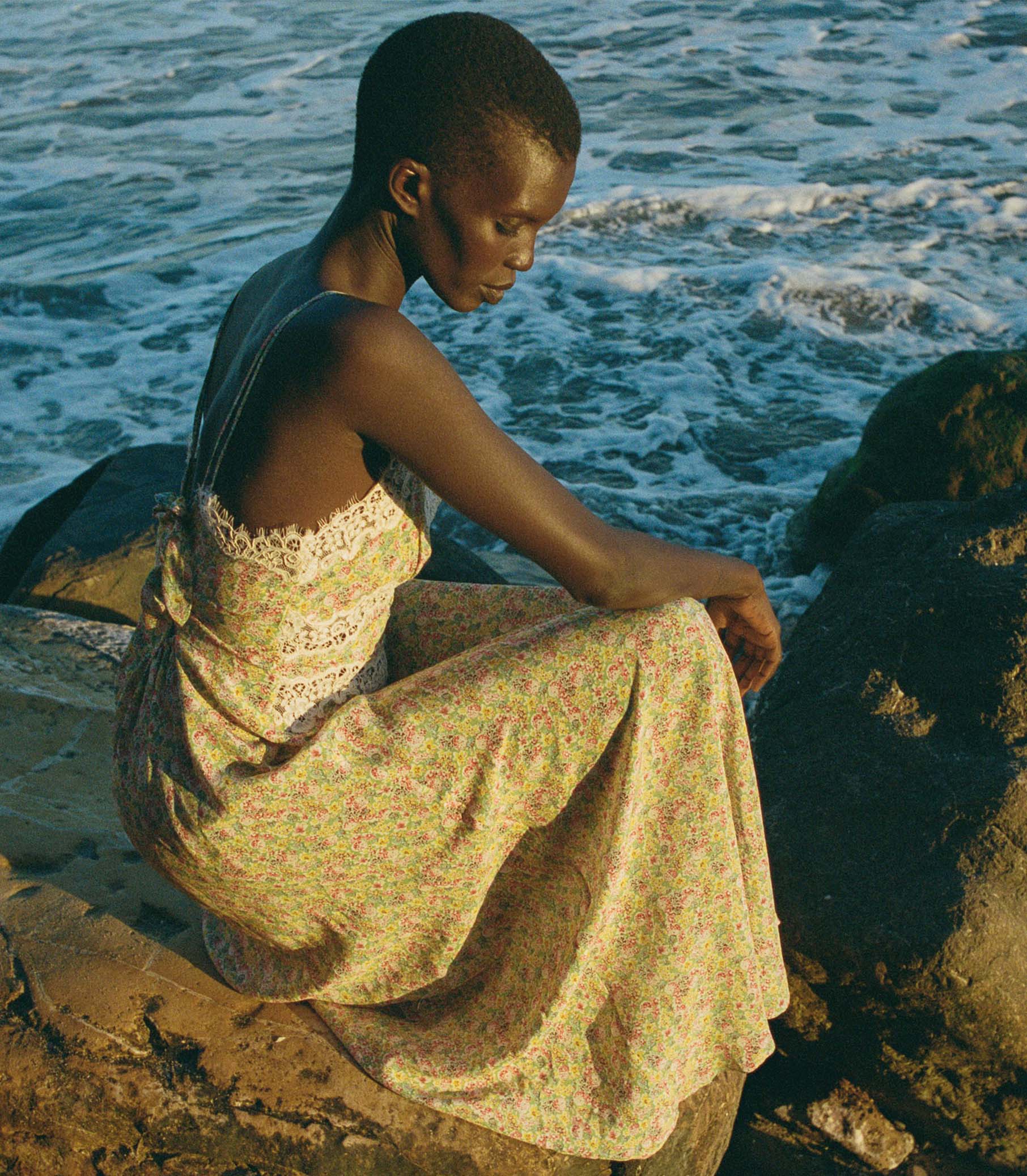 HMD -- VENUS DRESS -- CHRYSANTHEMUM SKY FLORAL