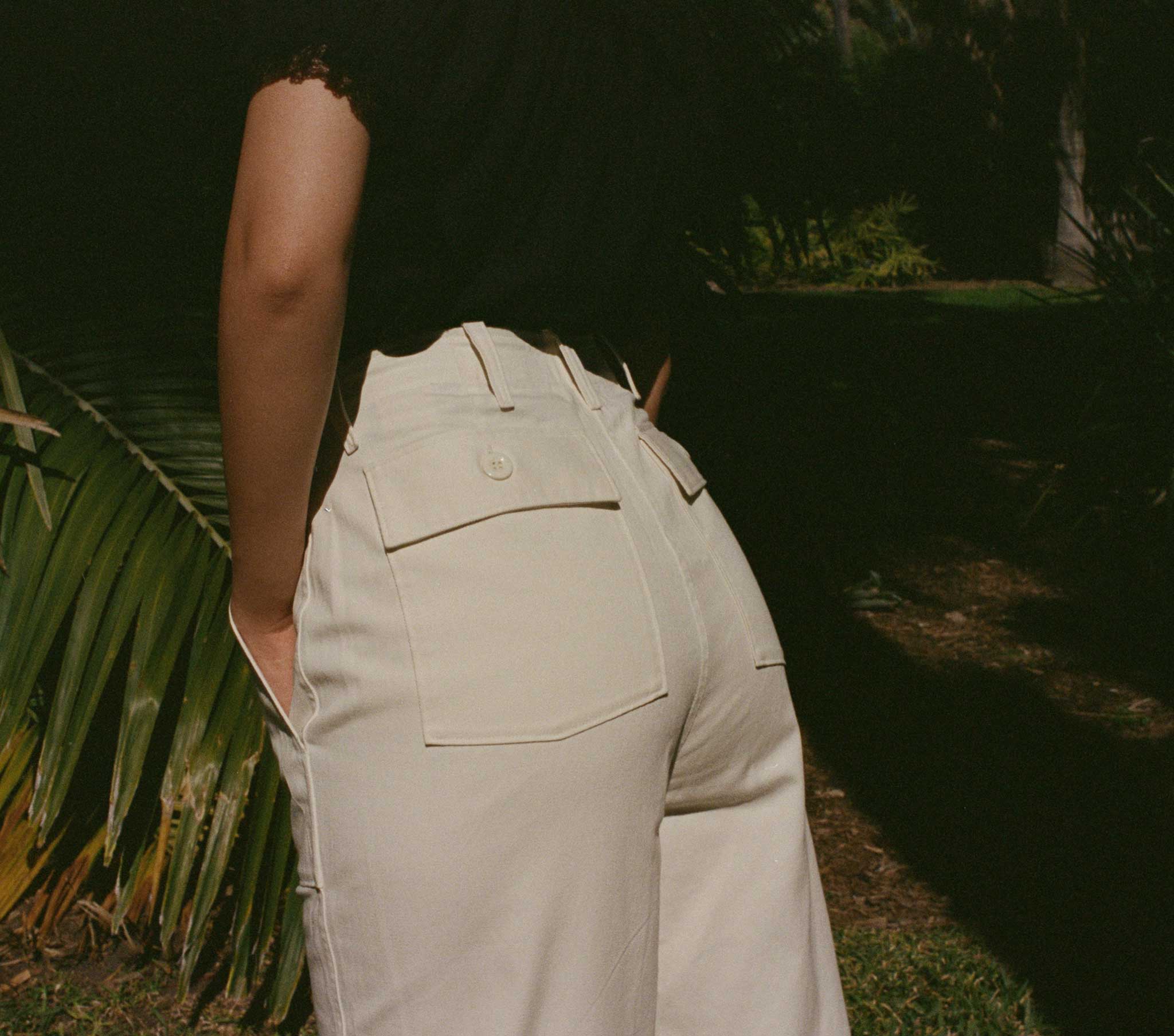 HMD -- WALKER PANT -- NUTMILK