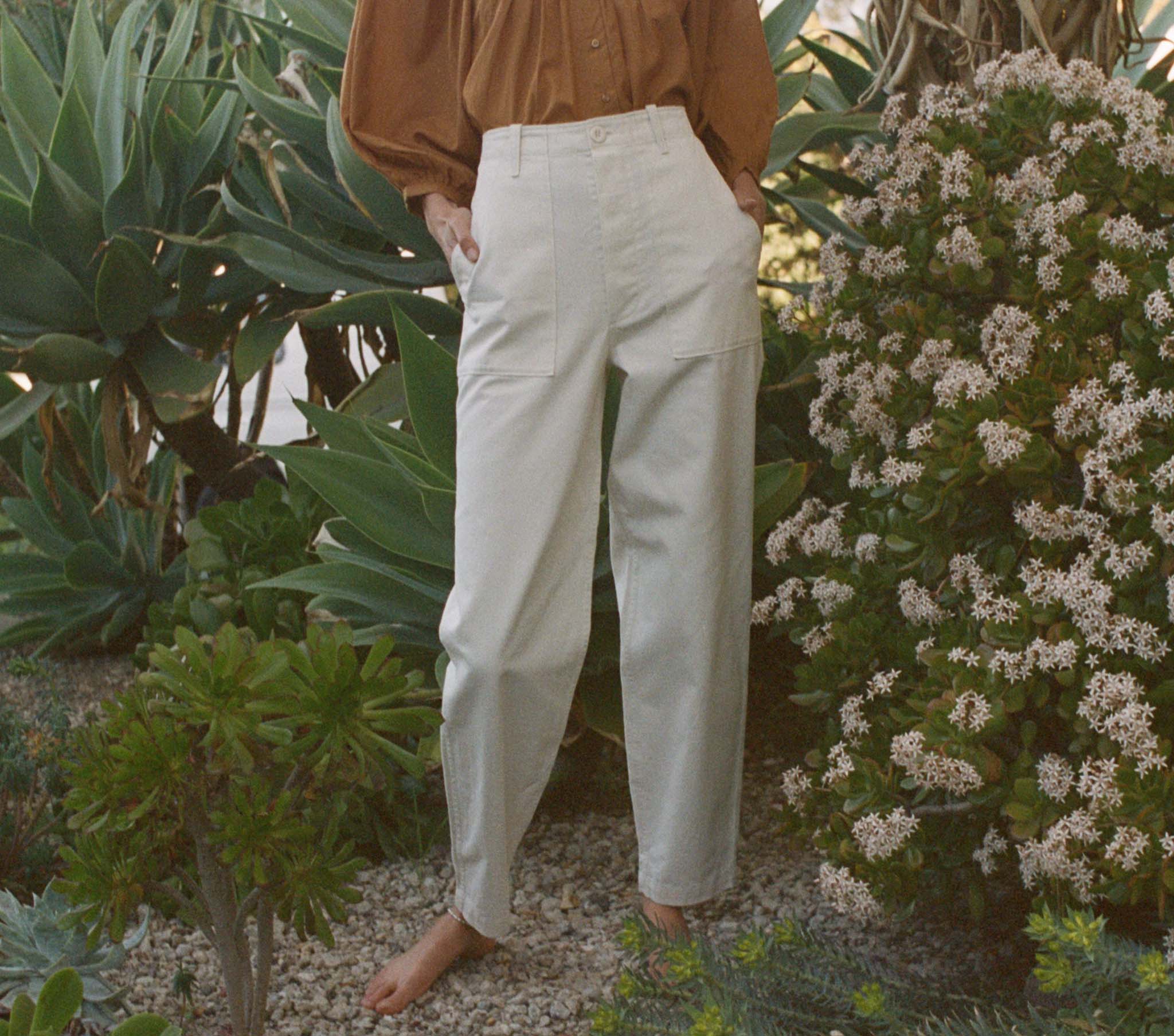 HMD -- WALKER PANT -- NUTMILK