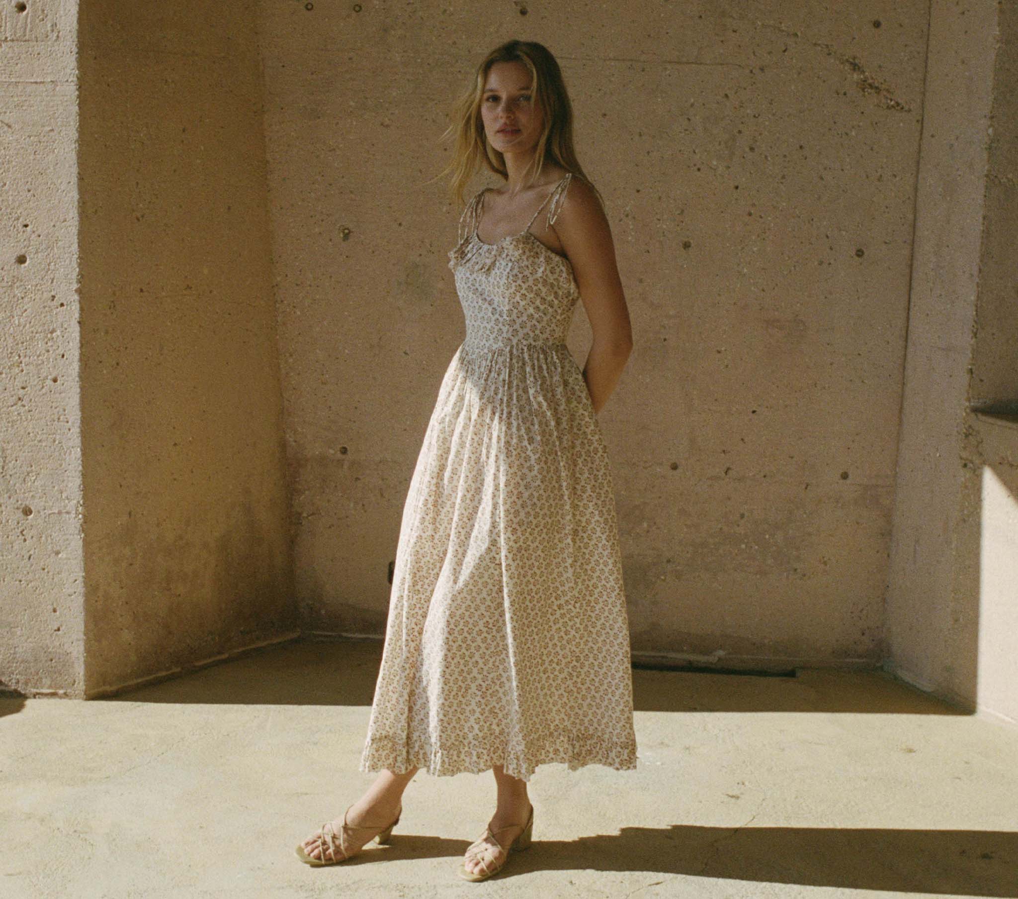 HMD -- WENDELIN DRESS -- SPRING ELDERBERRY FLORAL