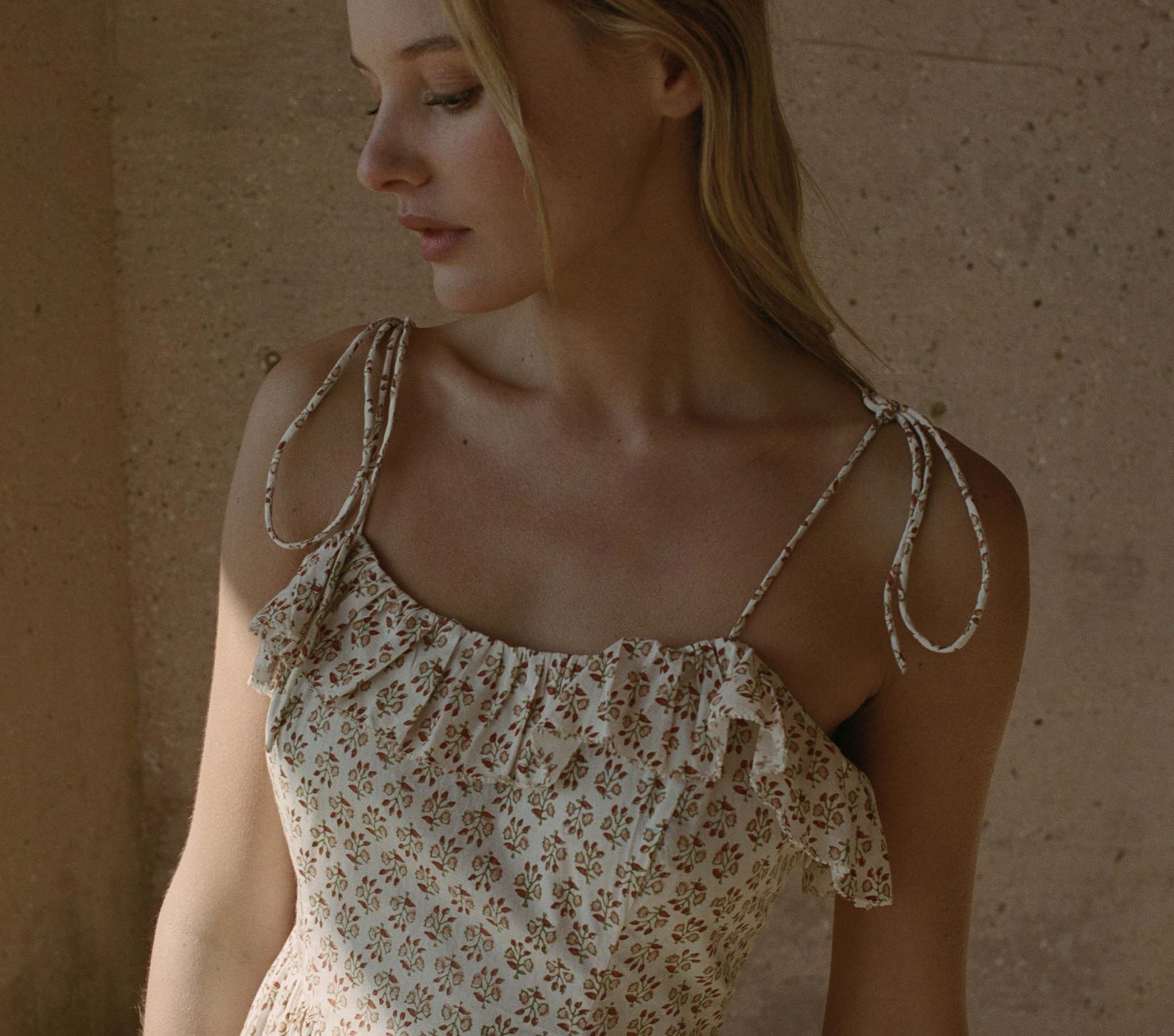 HMD -- WENDELIN DRESS -- SPRING ELDERBERRY FLORAL