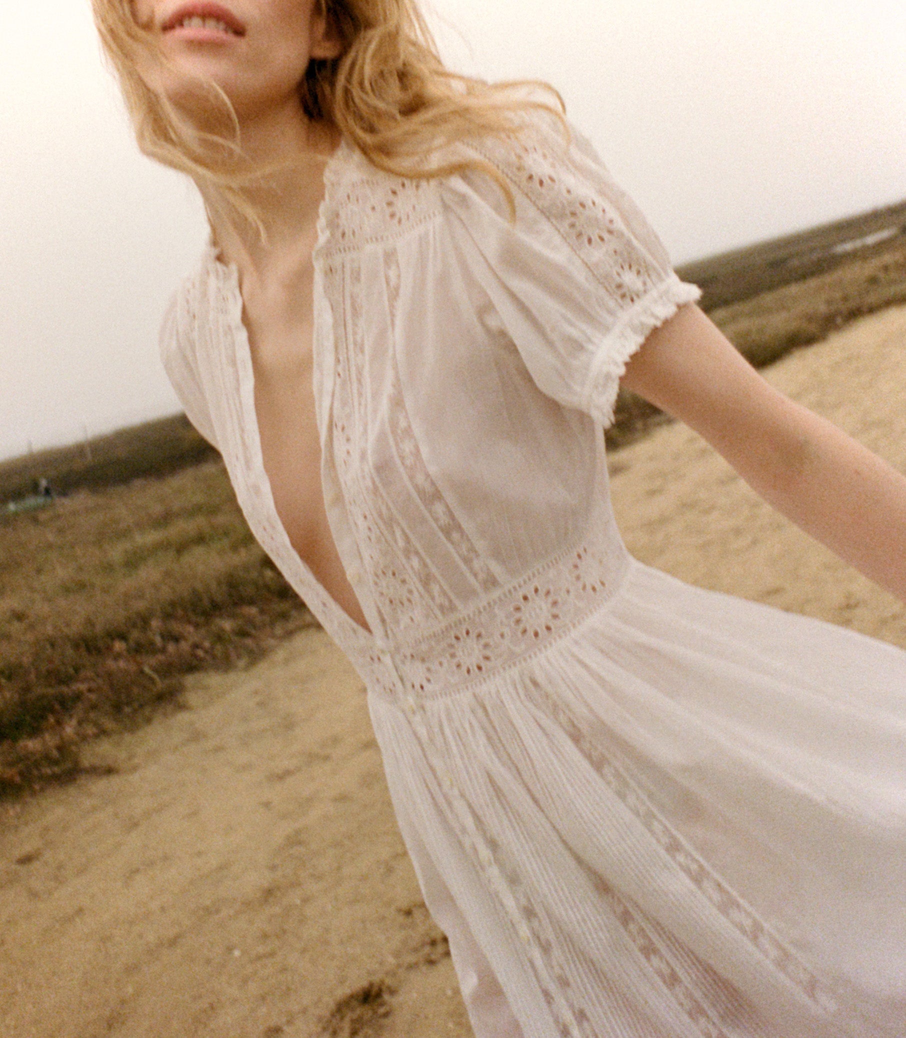 HMD -- WINDSOR DRESS -- SALT