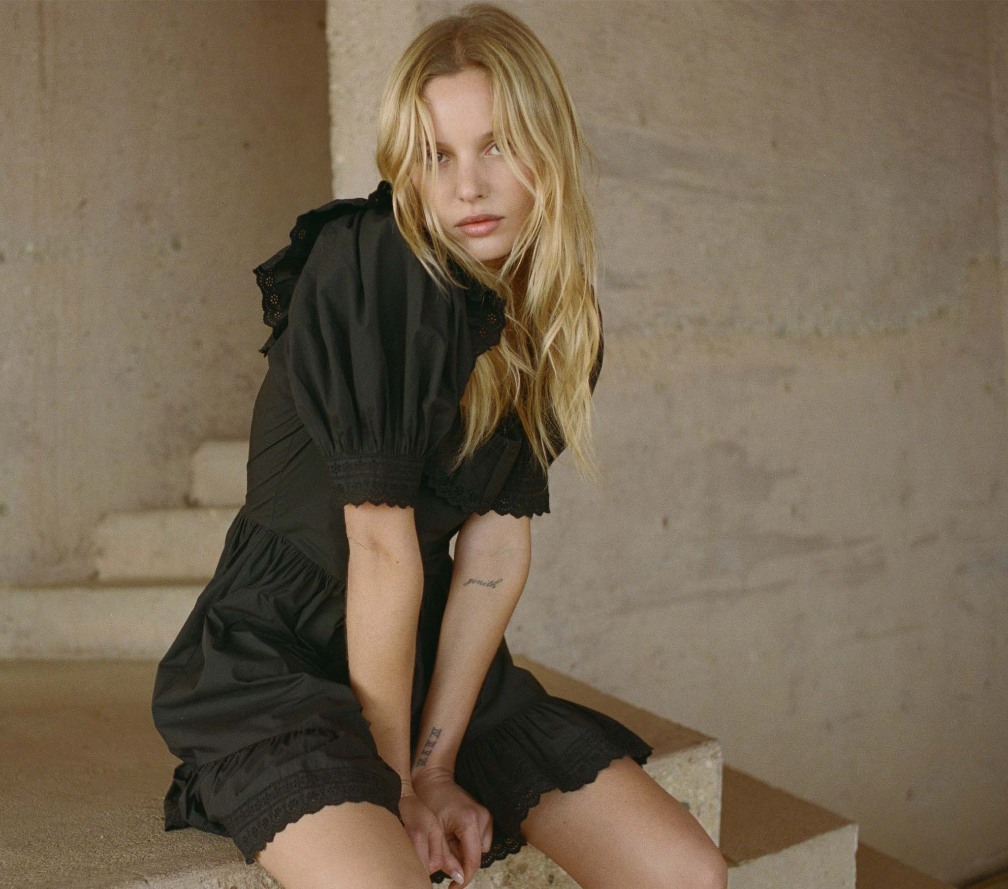 HMD -- WINNIE DRESS -- BLACK
