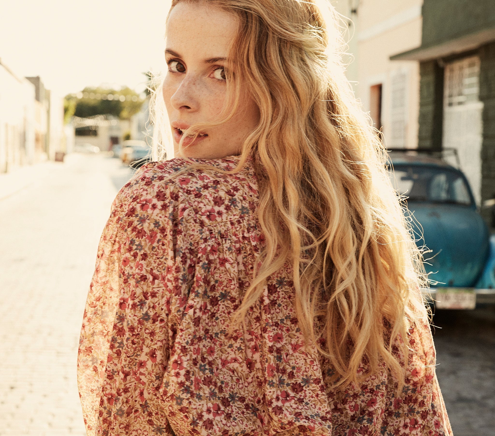 HMD -- ROSE TOP -- PINK VALLEY FLORAL