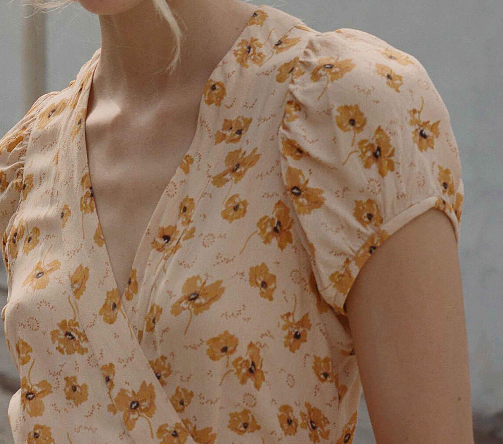 HMD -- AURORA DRESS -- SUNNY ANEMONE FLORAL