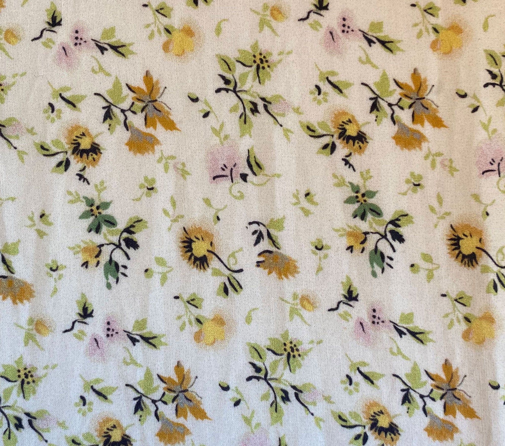 HMD -- ESTELLE TOP -- MOSS PAPILLON FLORAL