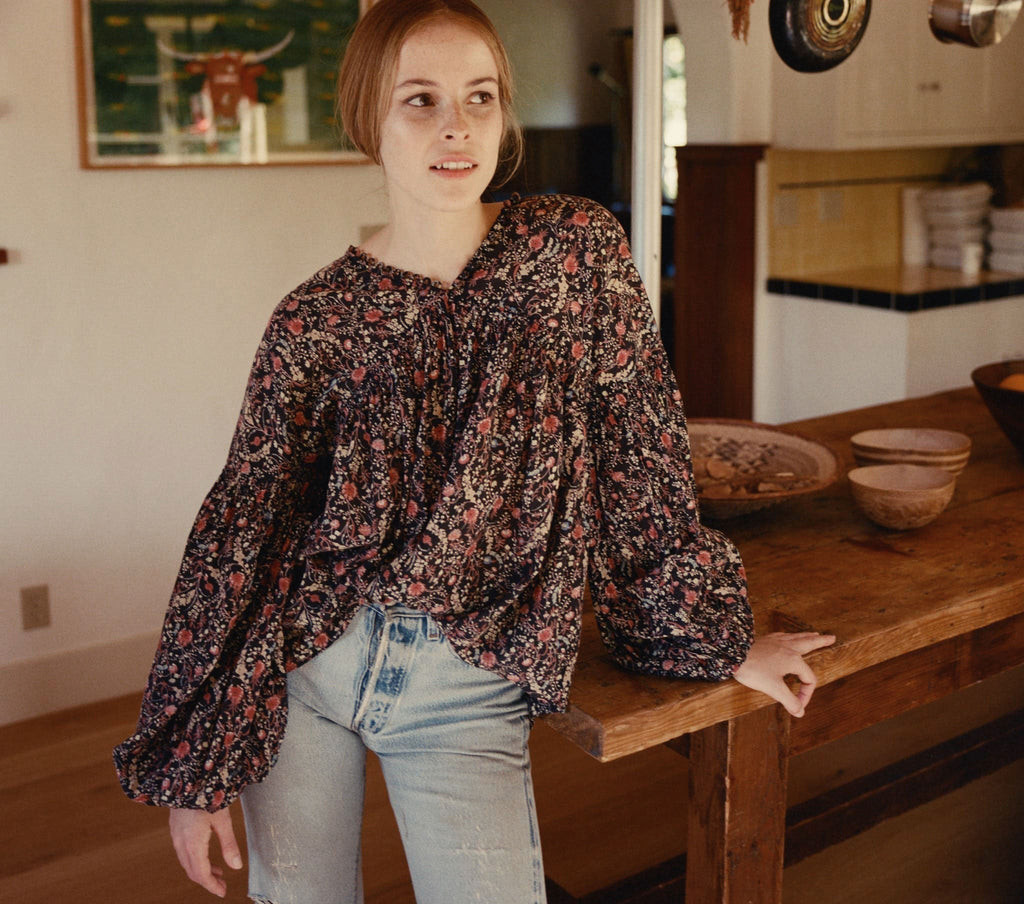 HMD -- THISTLE TOP -- BLACK MULTI